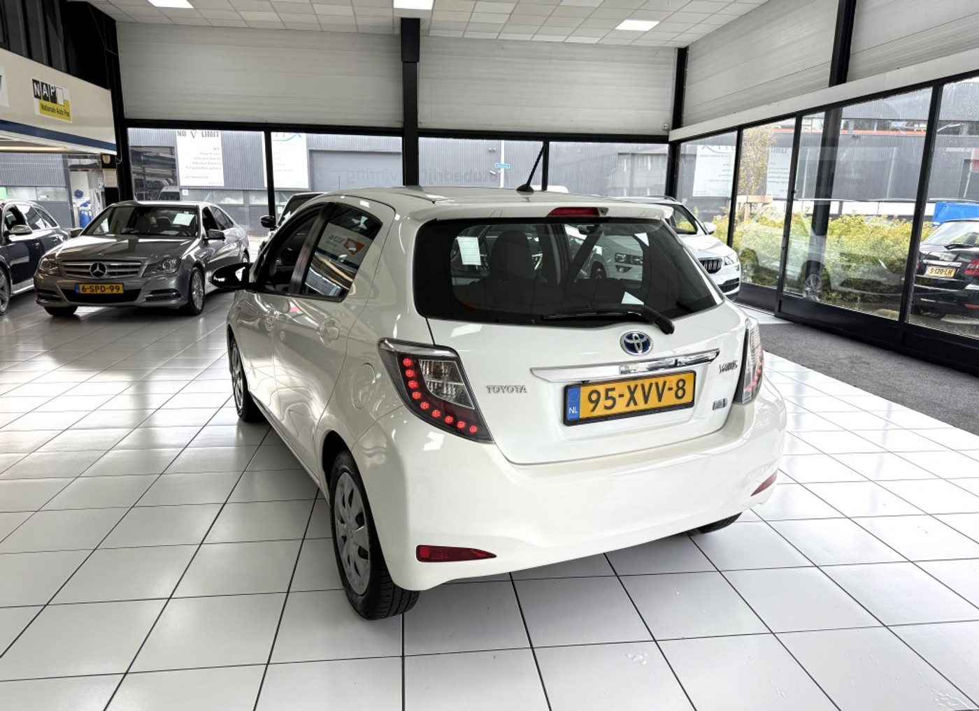 Foto van Toyota Toyota Yaris Hybrid