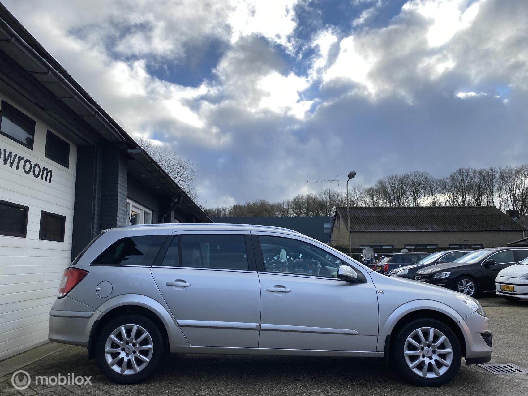 Foto van Opel Astra Wagon
