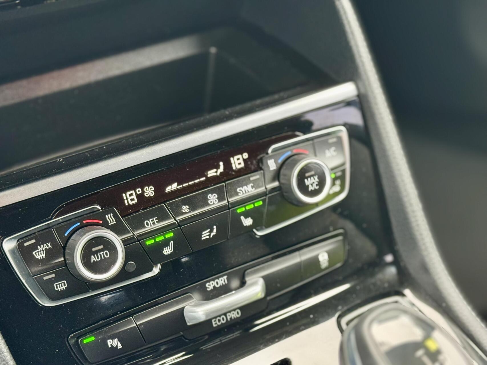 Foto van BMW 220i Active Tourer