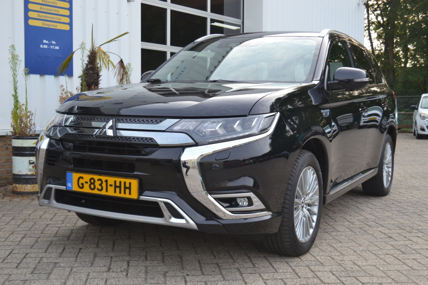 Mitsubishi Mitsubishi Outlander 2.4 PHEV Instyle 2019 - voorkant
