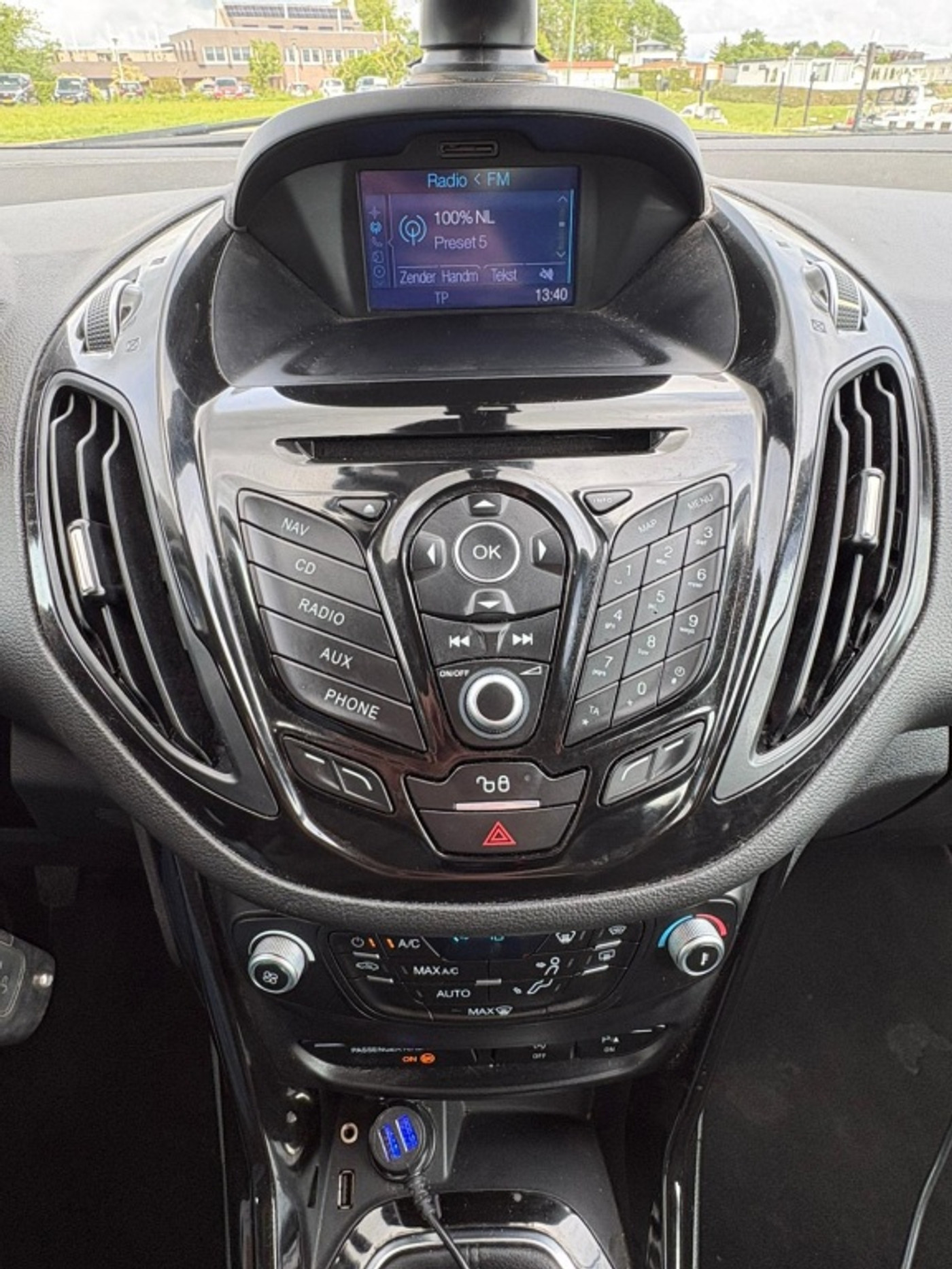 Foto van Ford B-max