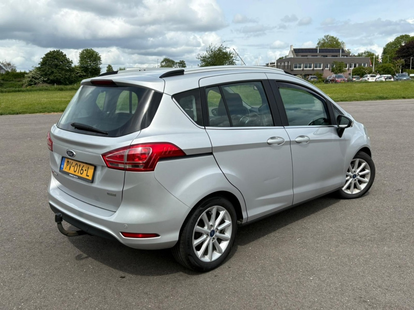 Foto van Ford B-max