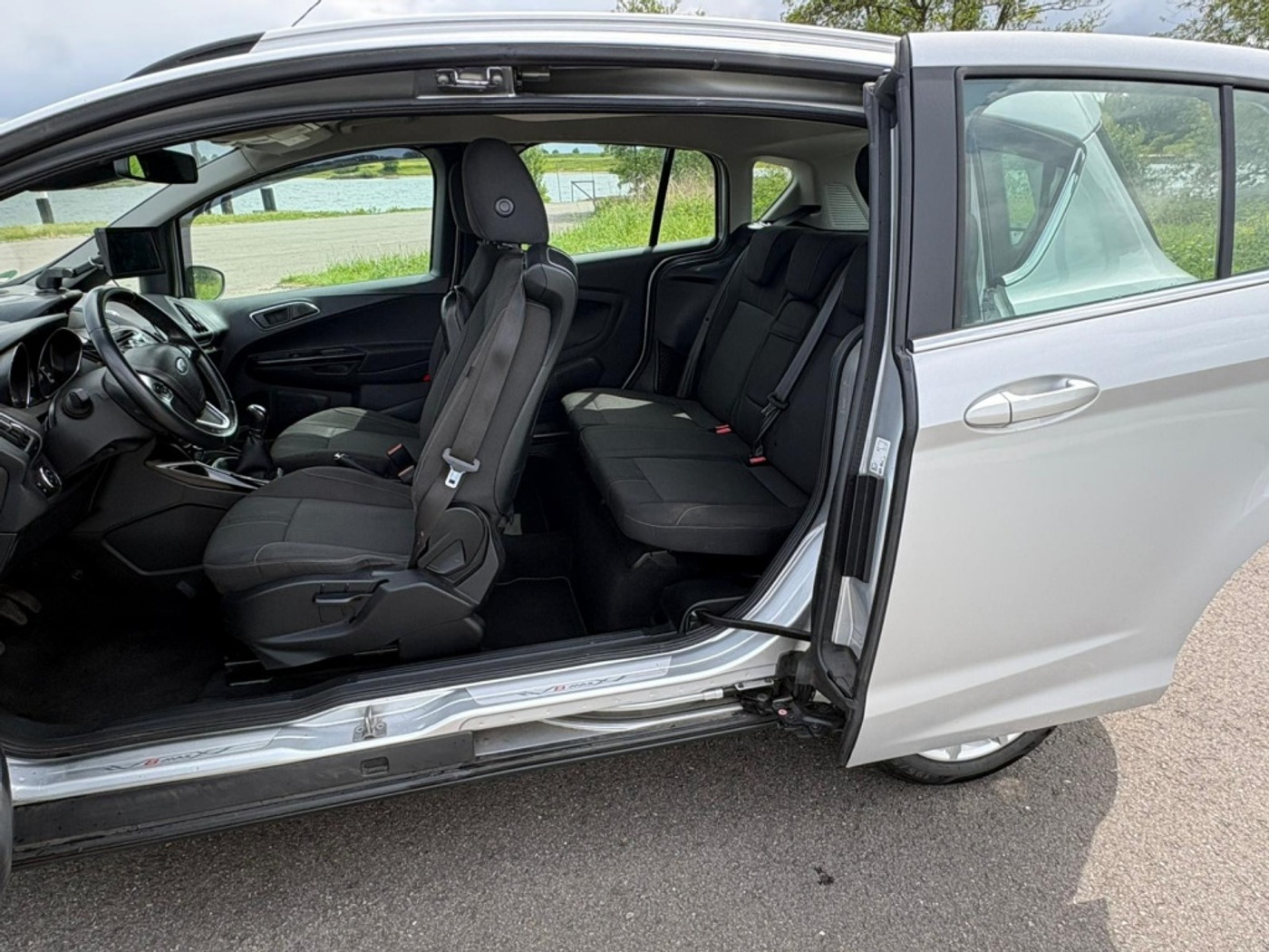 Foto van Ford B-max