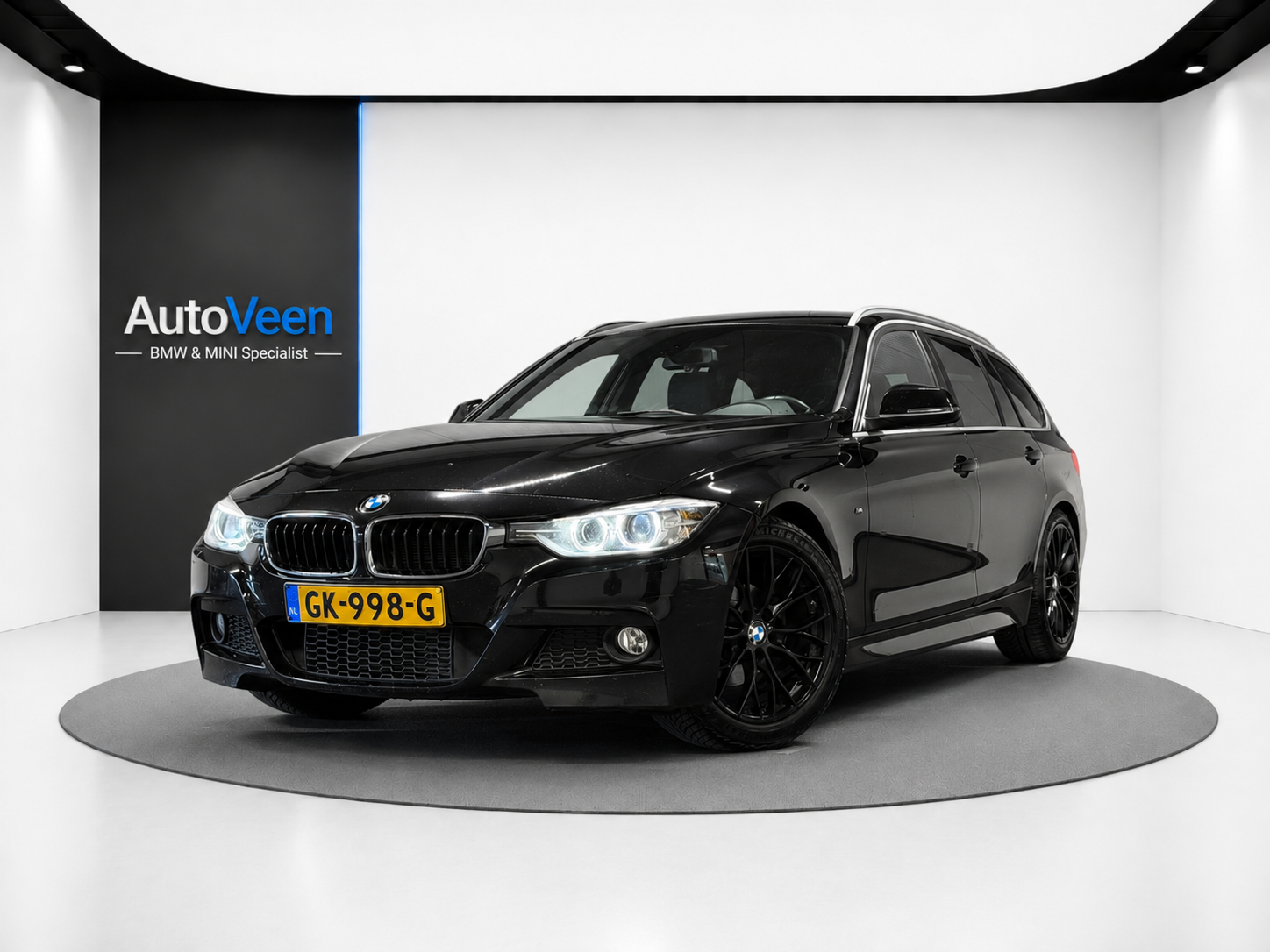 BMW 316i 316i Executive (M-SPORT, GROOT NAVI, ELEK. ACHTERKLEP, PARKEERSENSOREN) 2015 - voorkant