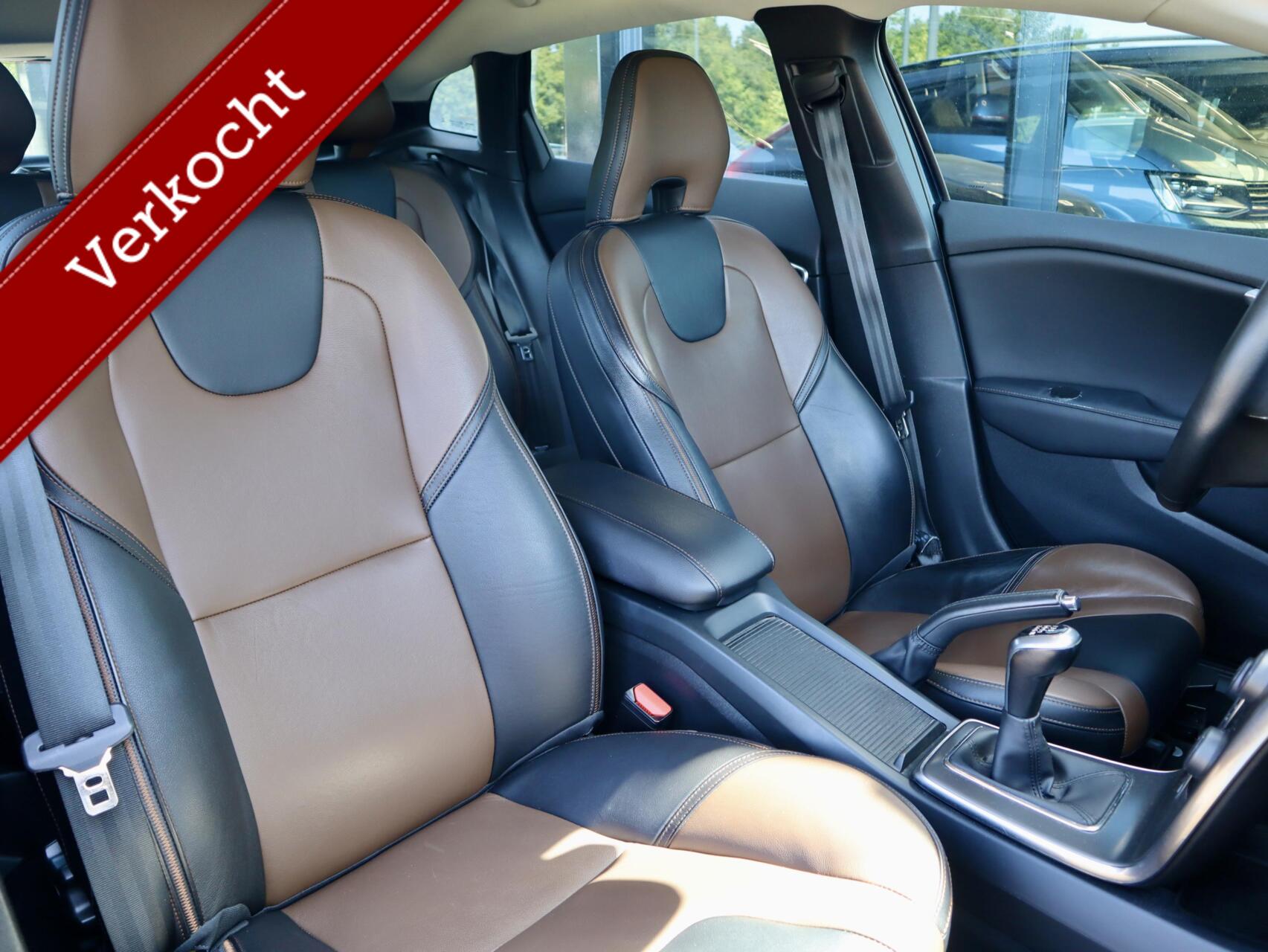 Foto van Volvo V40 Cross Country