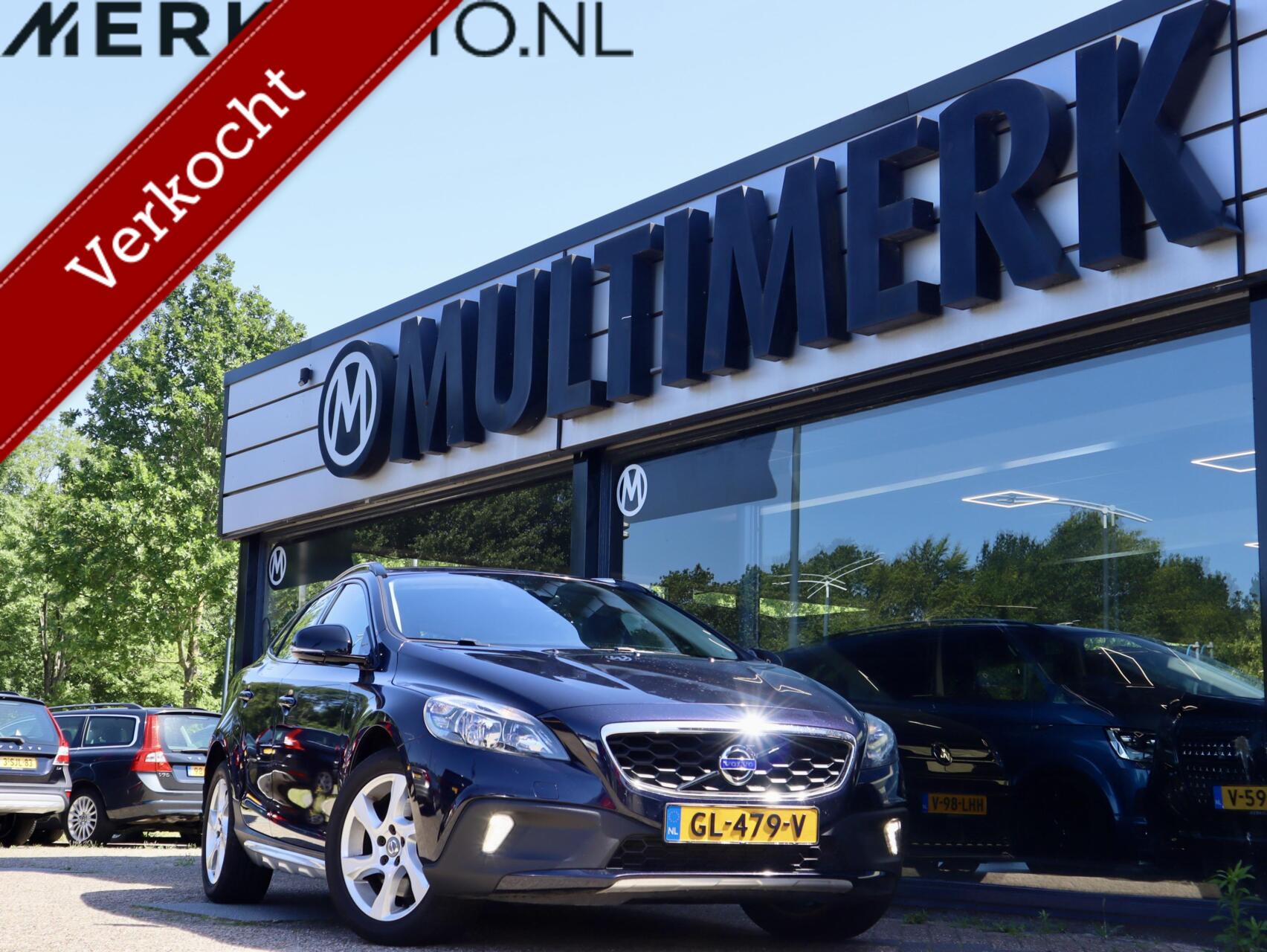 Volvo V40 Cross Country Summum,Leder,Trekhaak,Dealer onderhouden 2015 - voorkant
