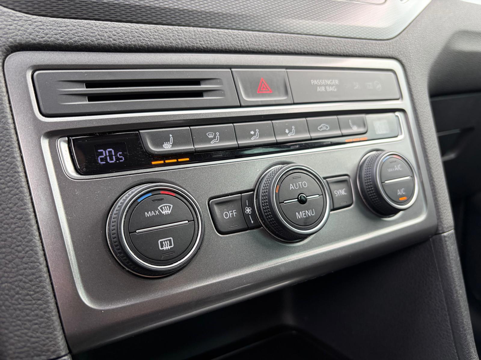 Foto van Volkswagen Golf Sportsvan