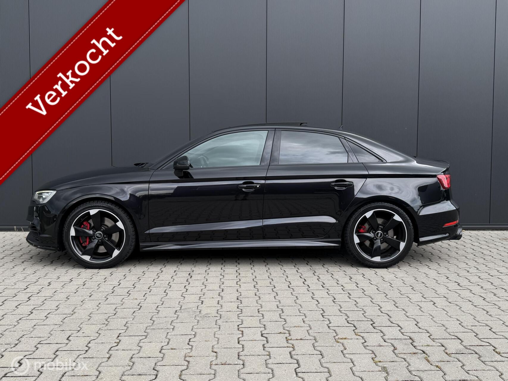 Foto van Audi S3 Limousine