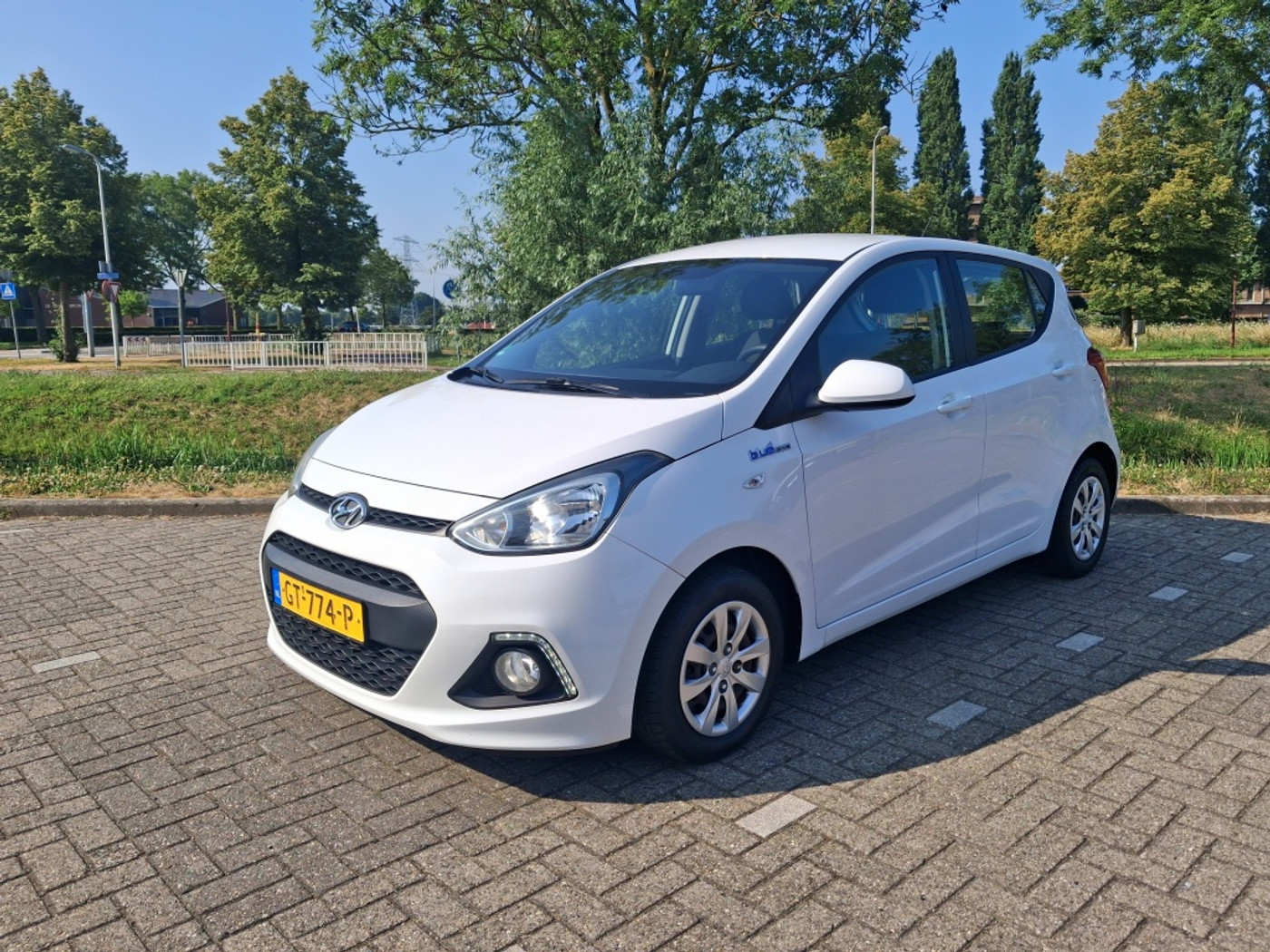 Hyundai I10 1.0i i-Motion Comf.+ 2015 - voorkant