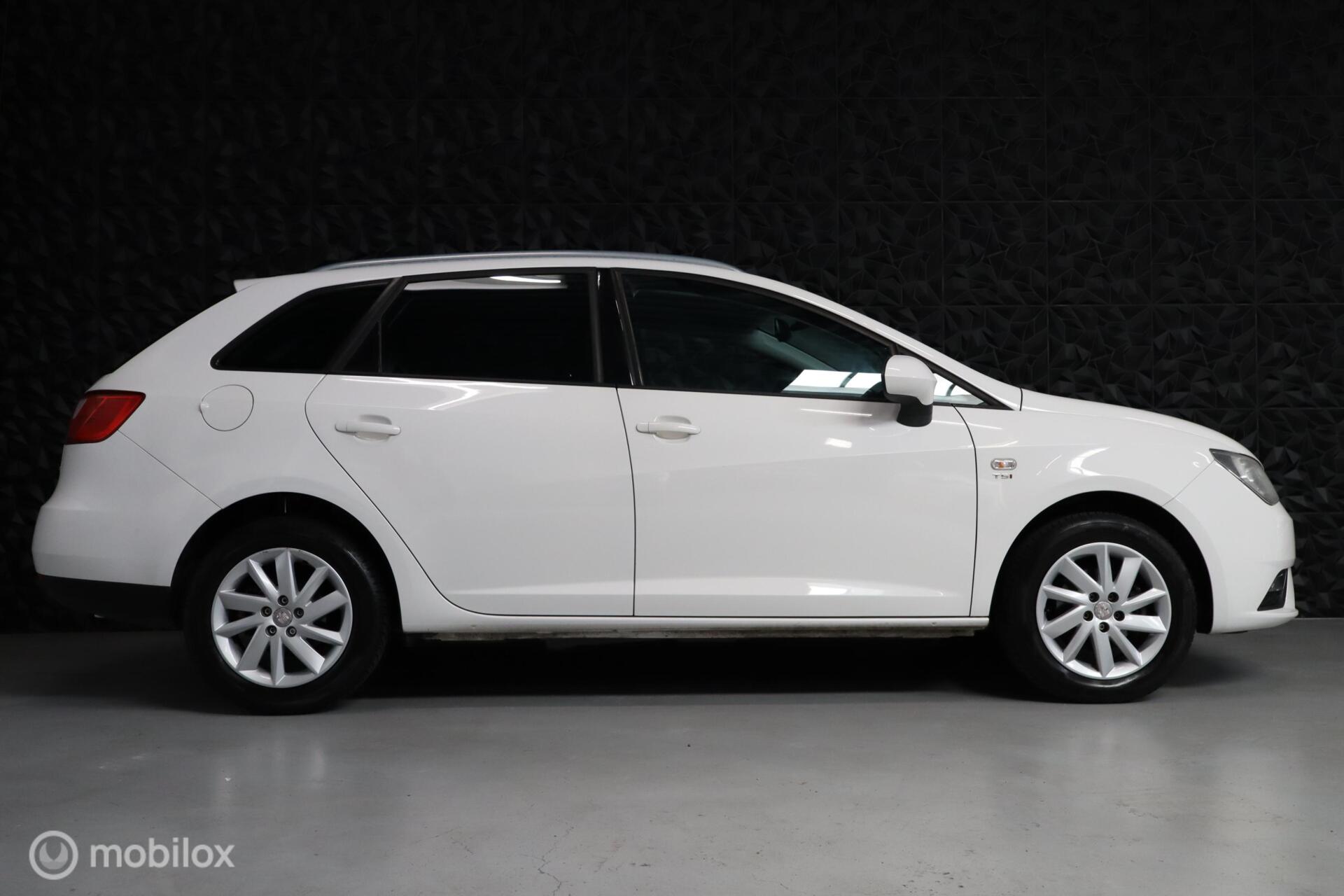 Foto van Seat Ibiza ST