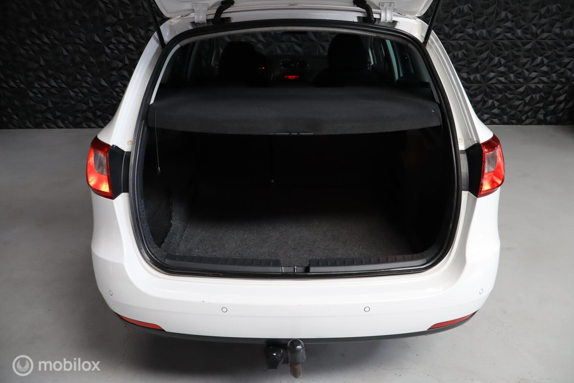 Foto van Seat Ibiza ST