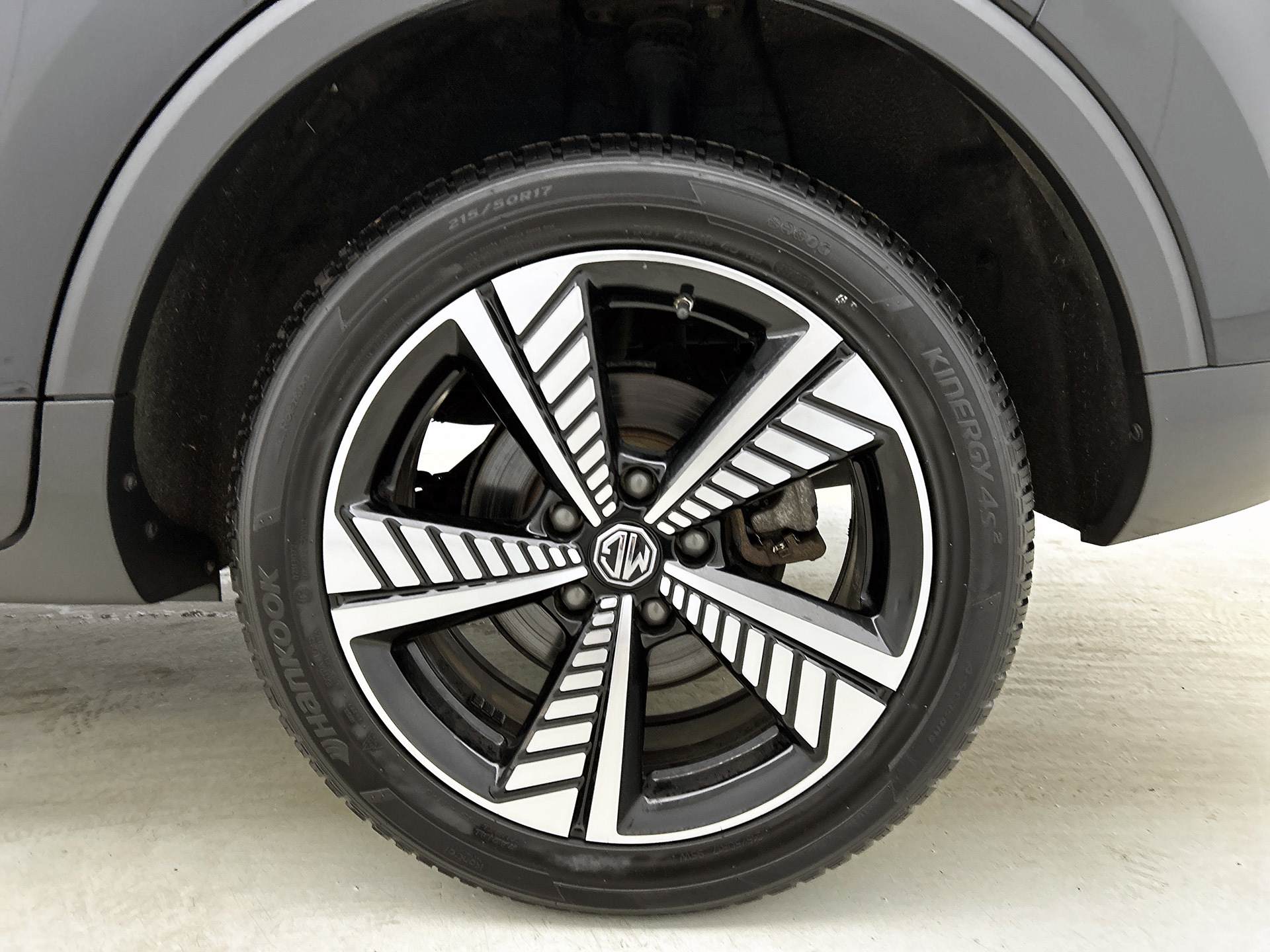 Foto van MG MG ZS Ev