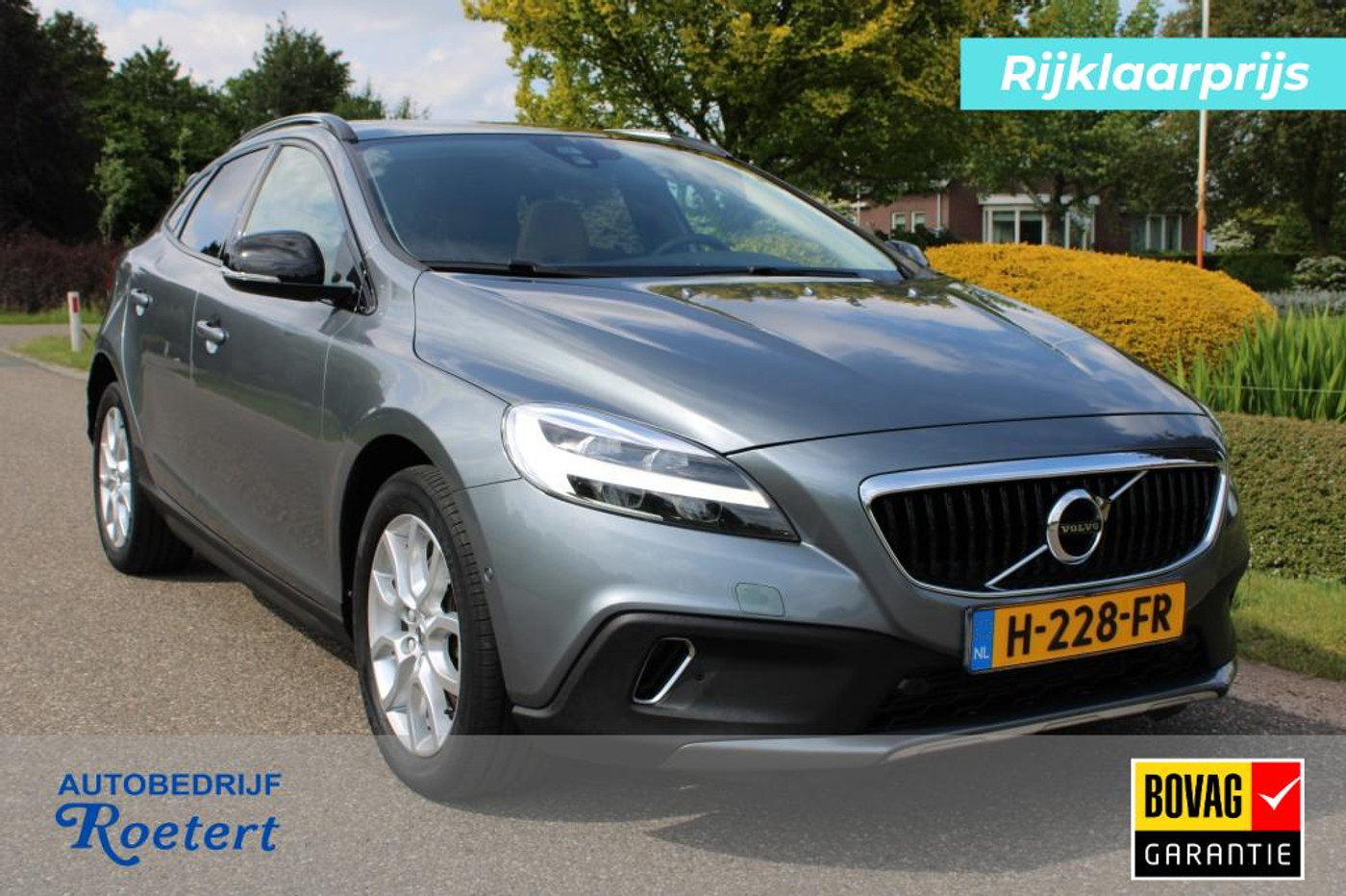 Volvo V40 Cross Country 1.5 T3 152pk Polar+ Luxury automaat leer/panodak/ECC/cruise/navi/PDC 2020 - voorkant