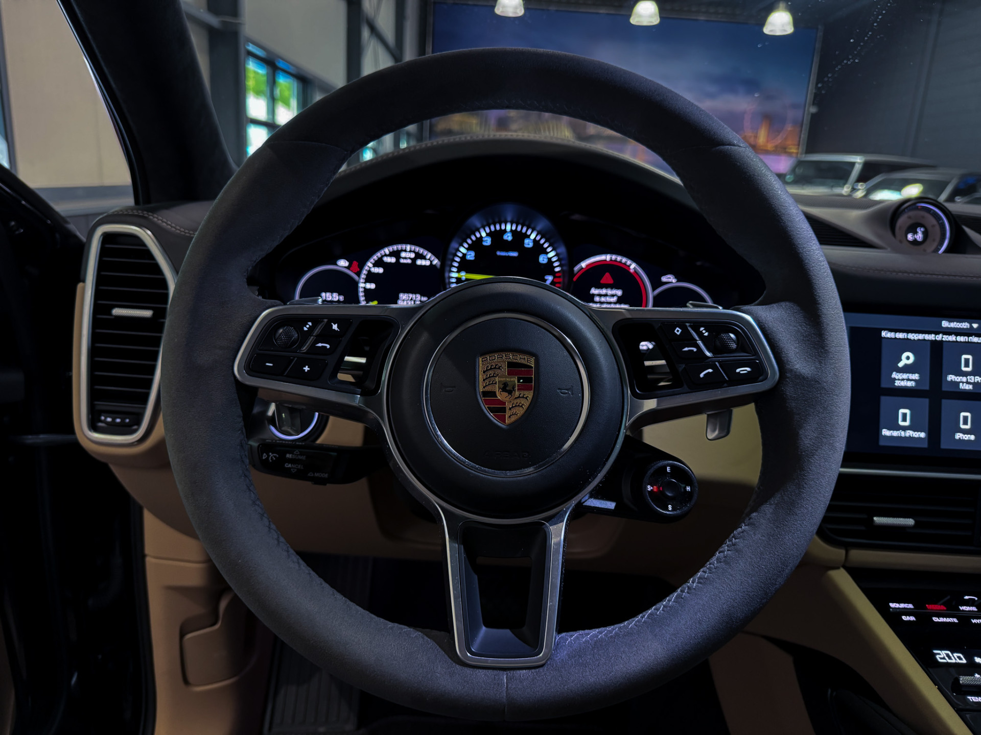 Foto van Porsche Cayenne E-hybrid