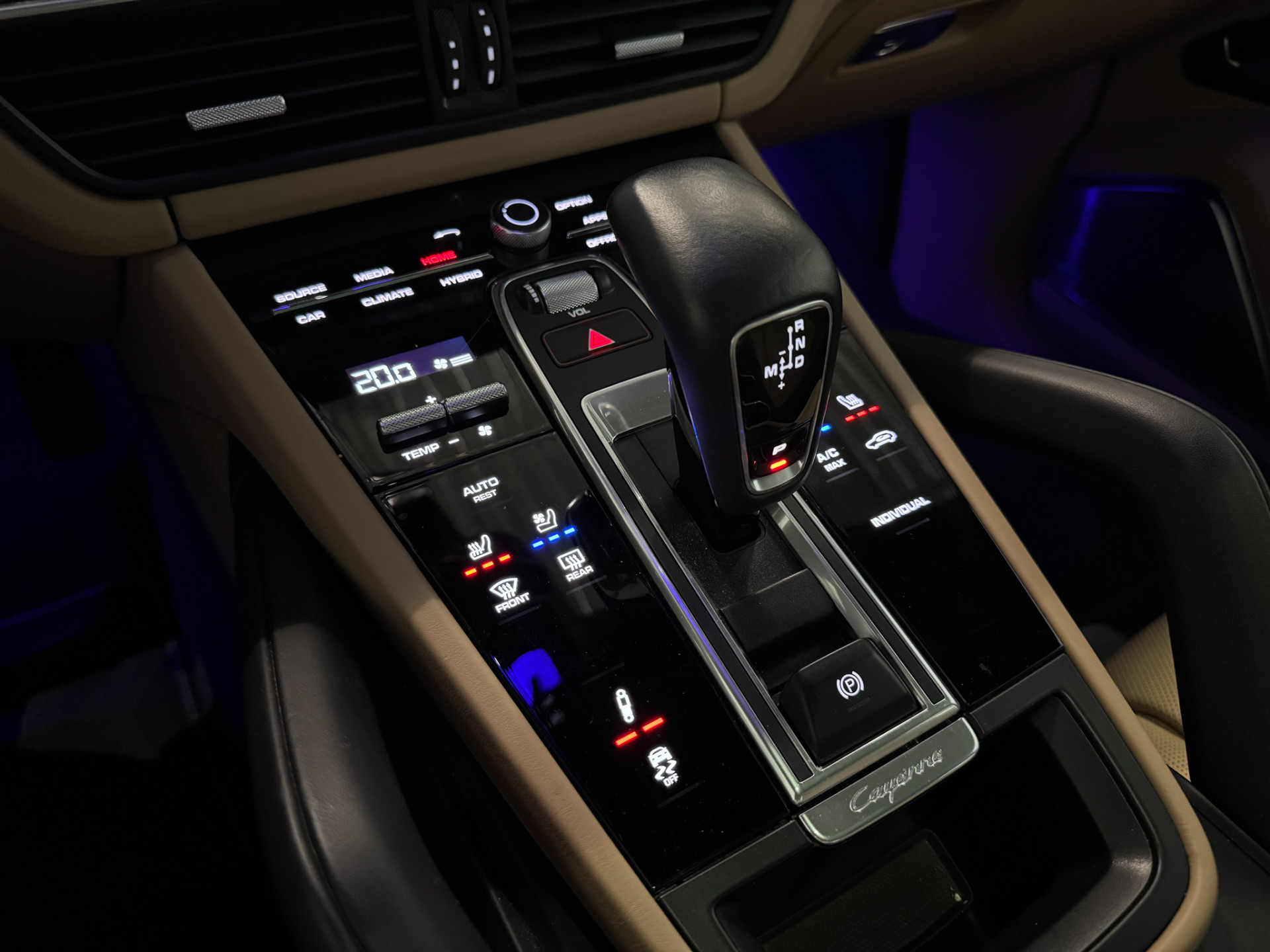 Foto van Porsche Cayenne E-hybrid