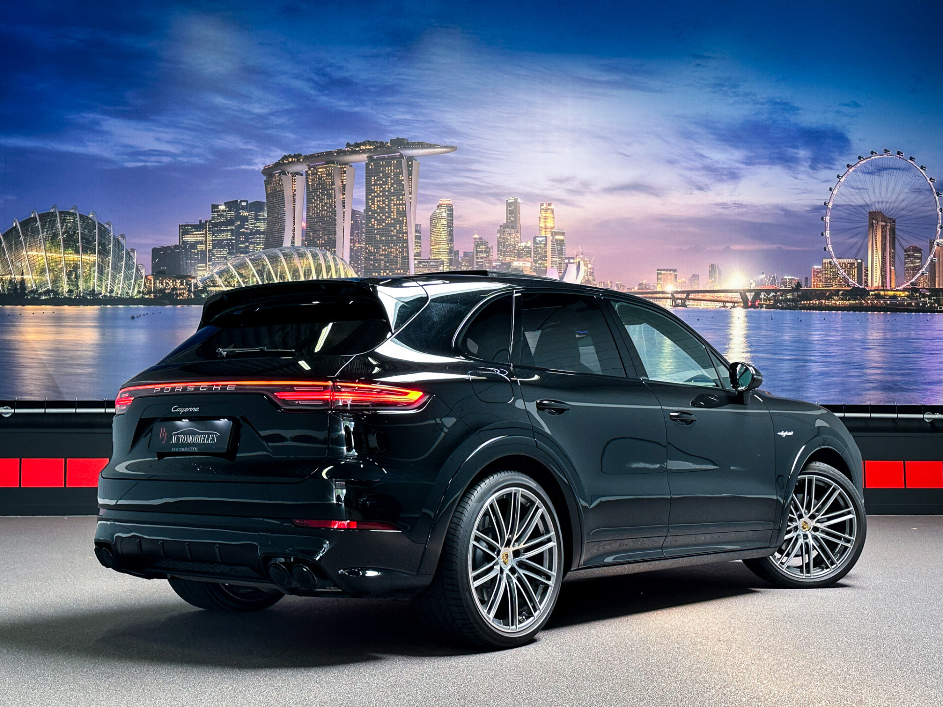 Foto van Porsche Cayenne E-hybrid