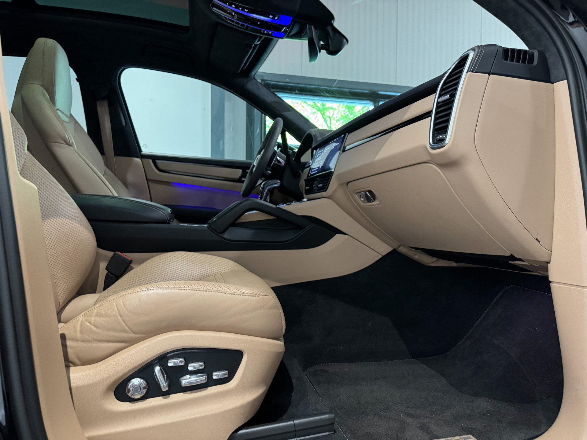 Foto van Porsche Cayenne E-hybrid
