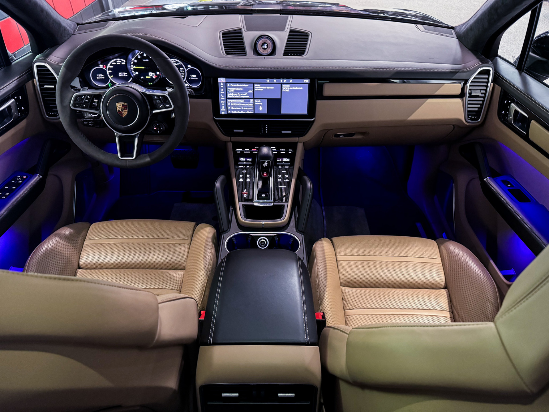 Foto van Porsche Cayenne E-hybrid