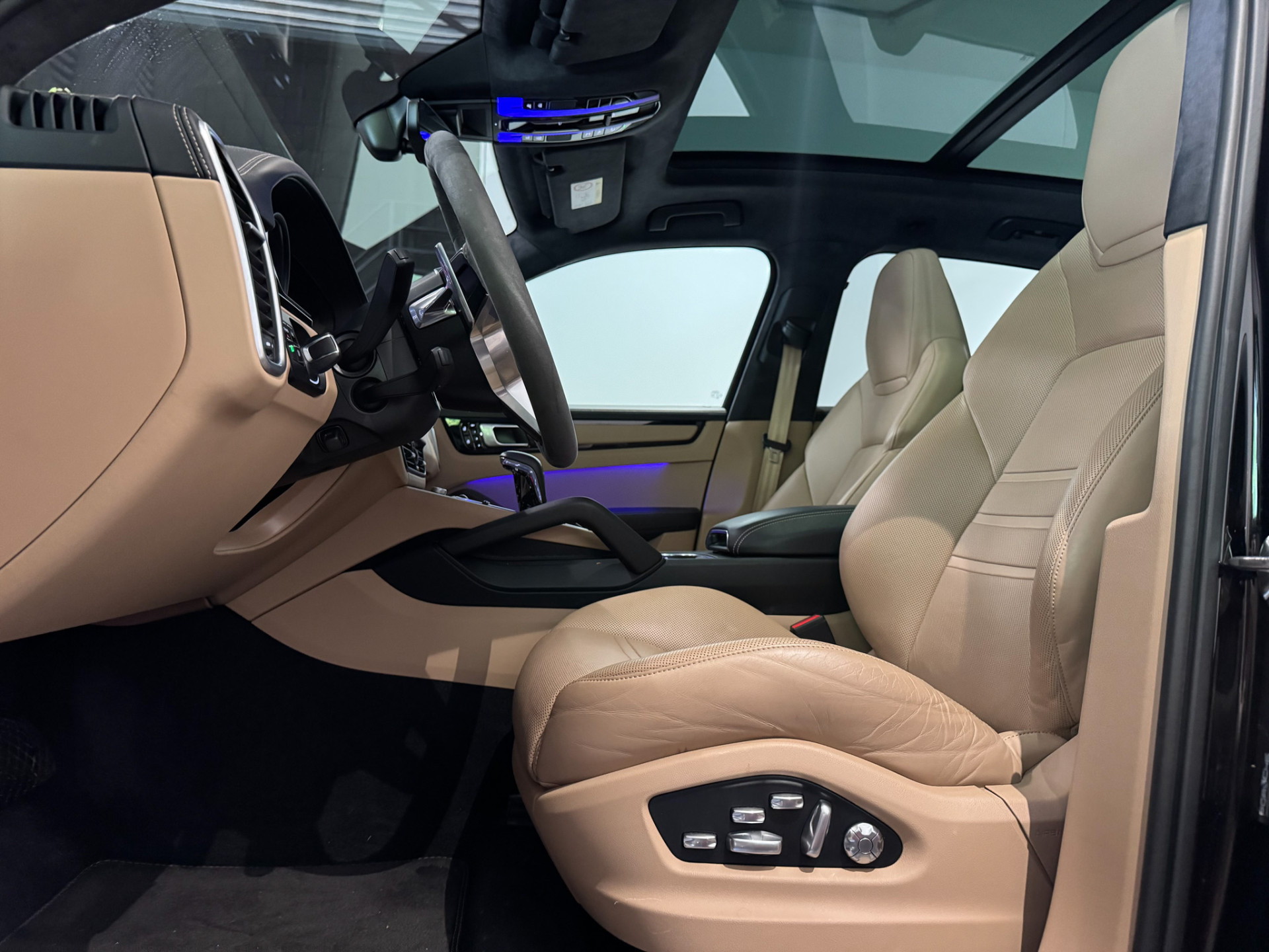 Foto van Porsche Cayenne E-hybrid