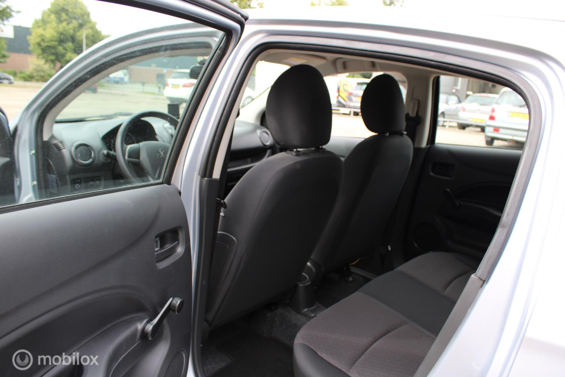 Foto van Mitsubishi Space Star