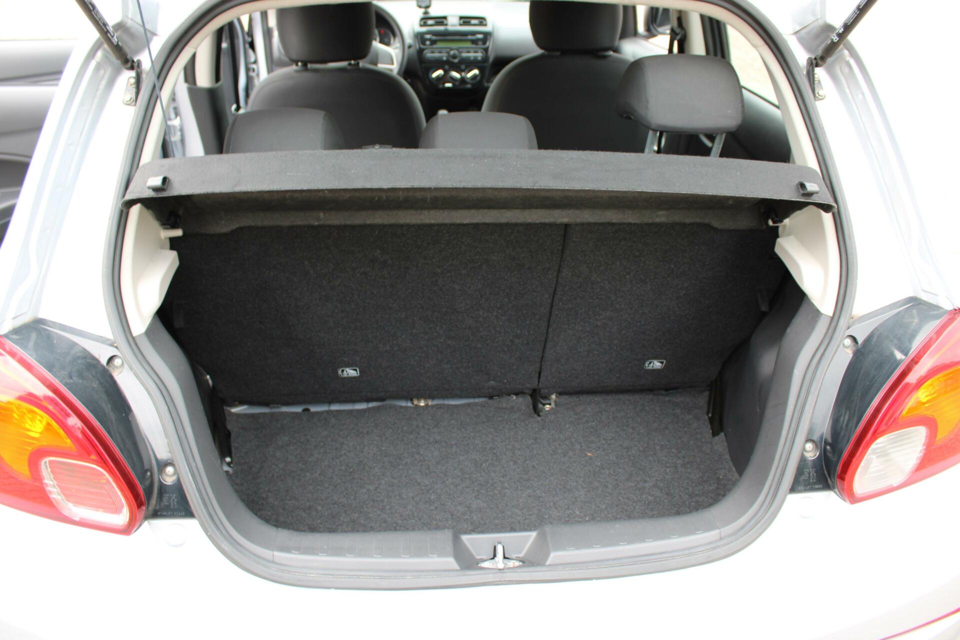 Foto van Mitsubishi Space Star