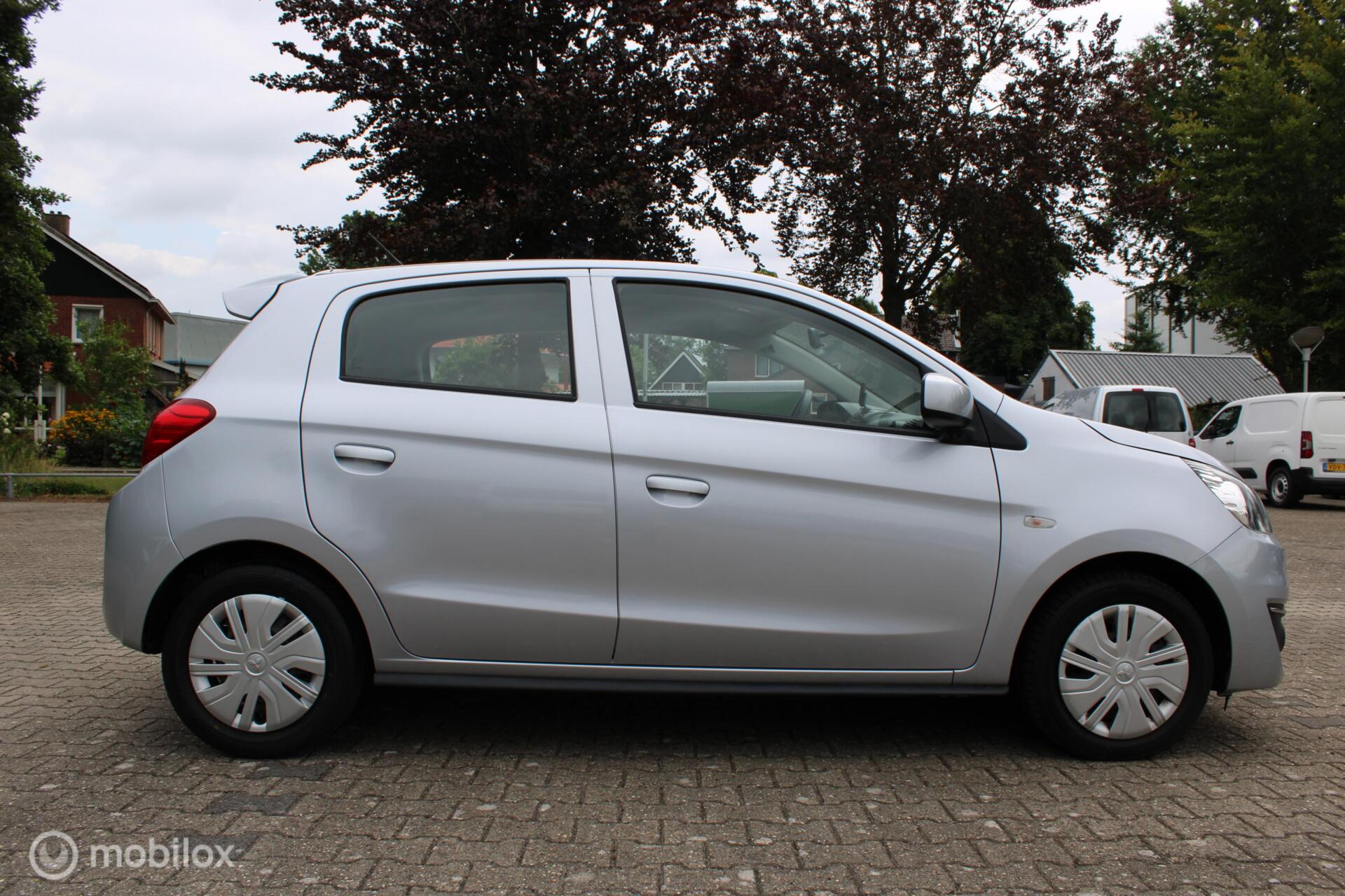 Foto van Mitsubishi Space Star