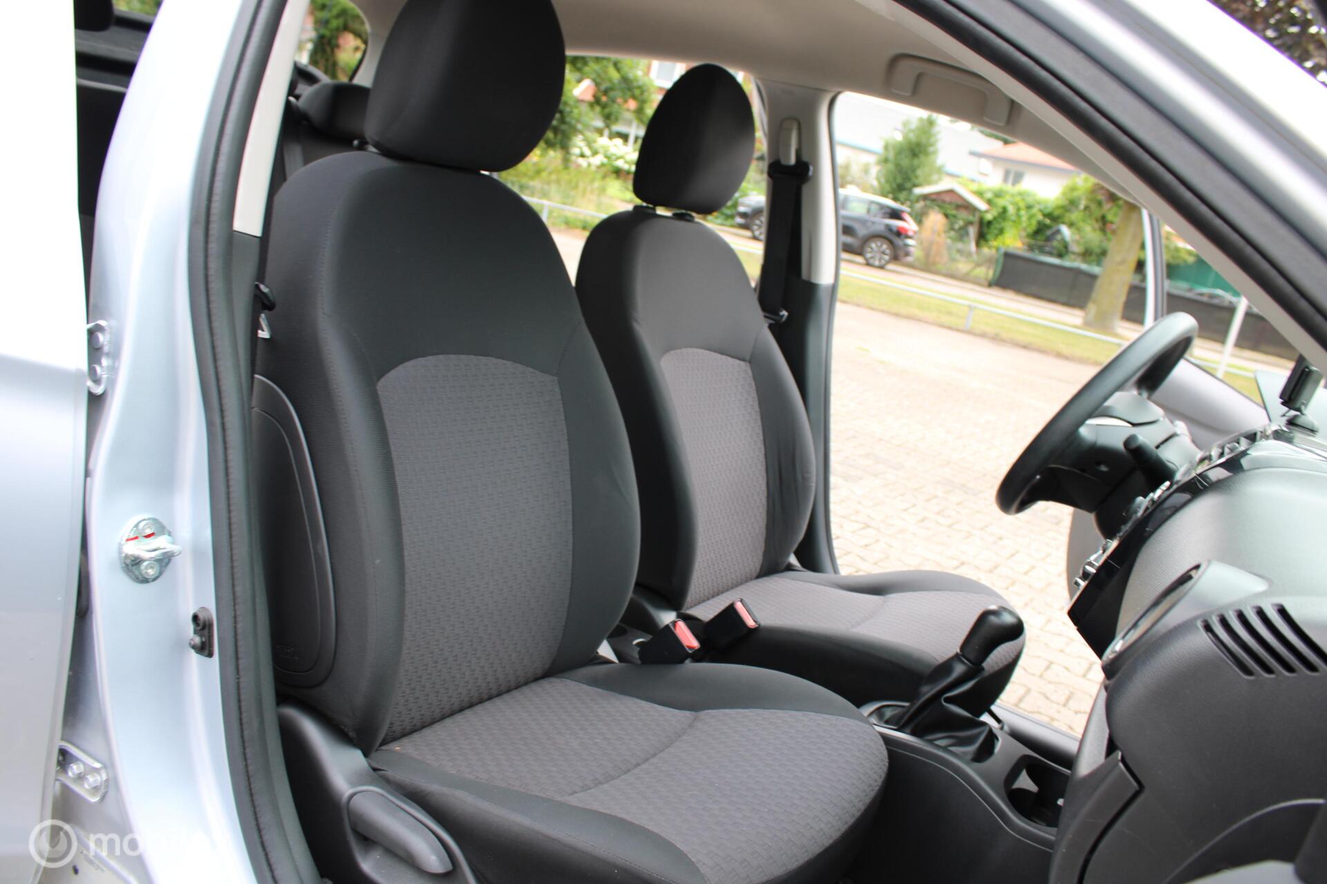 Foto van Mitsubishi Space Star