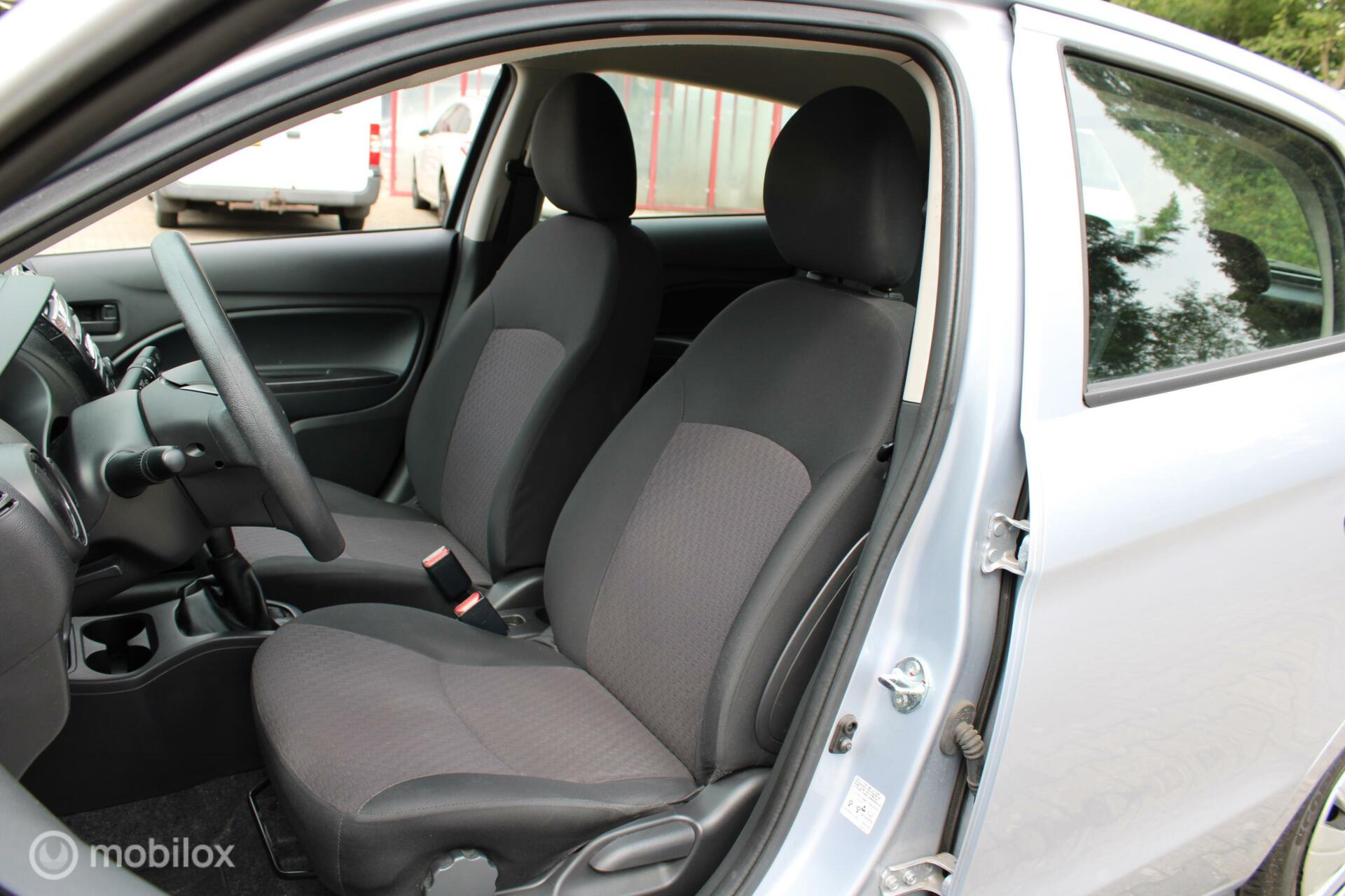 Foto van Mitsubishi Space Star