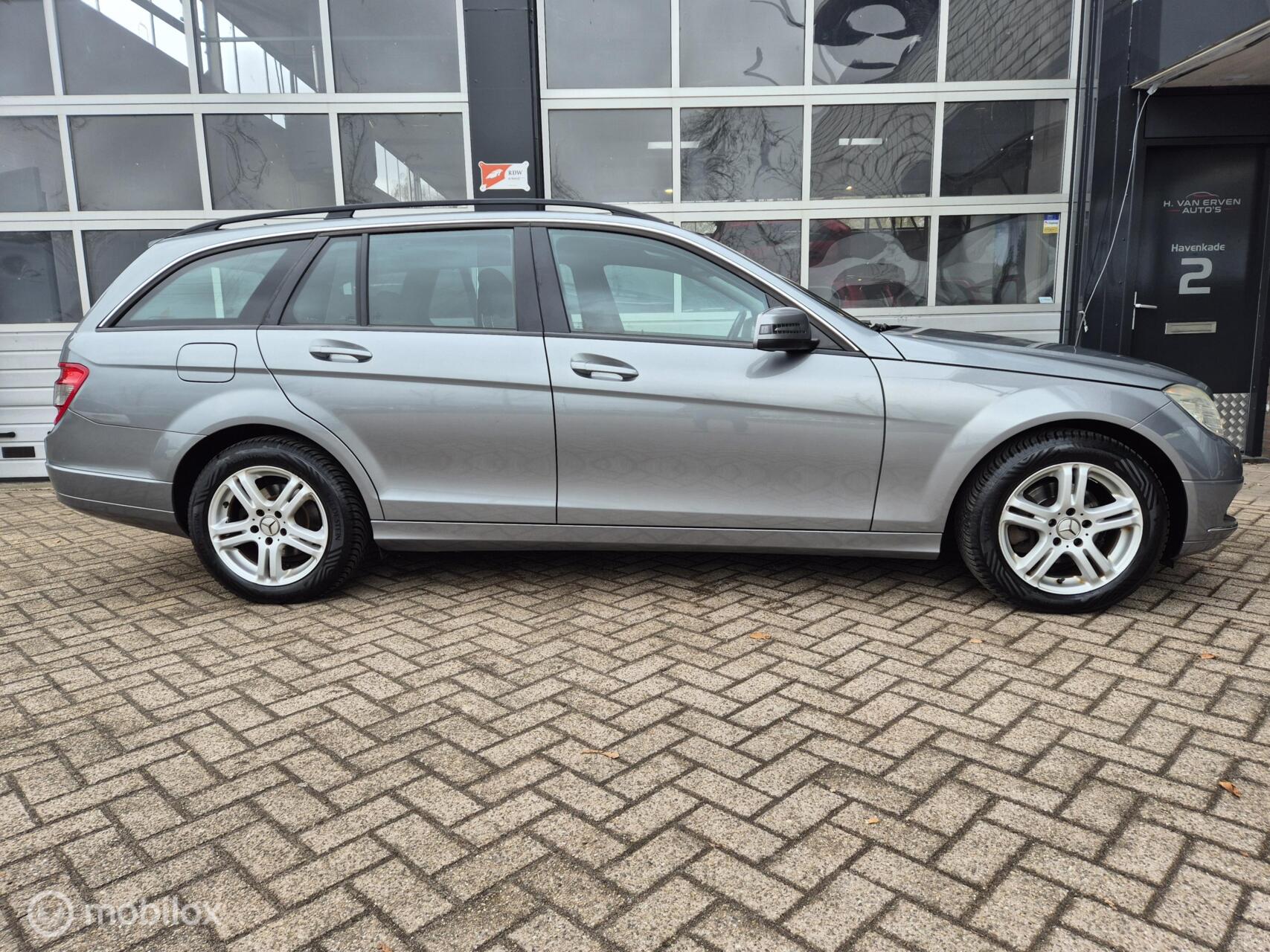 Foto van Mercedes-Benz C 180 Kompressor