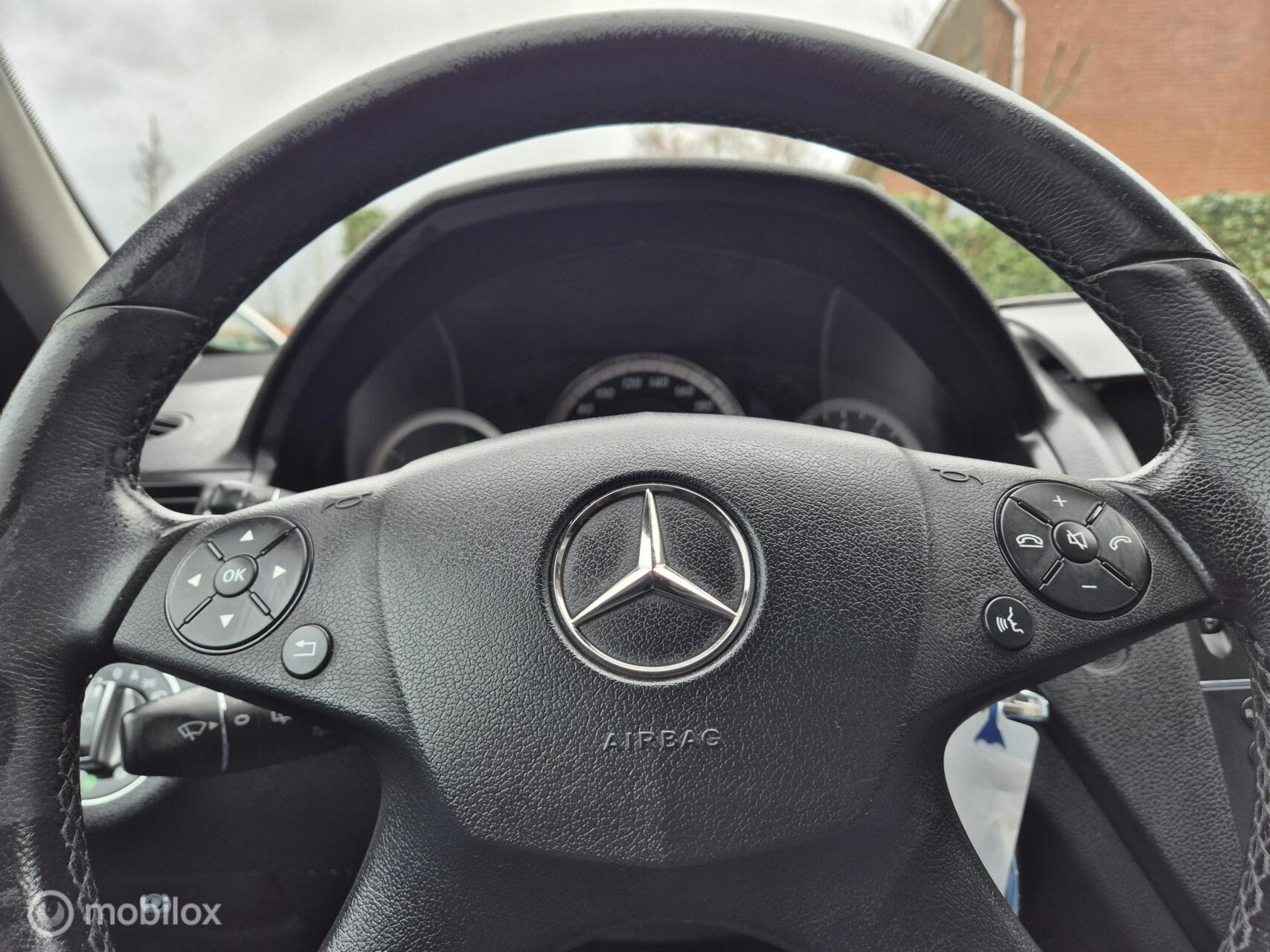 Foto van Mercedes-Benz C 180 Kompressor