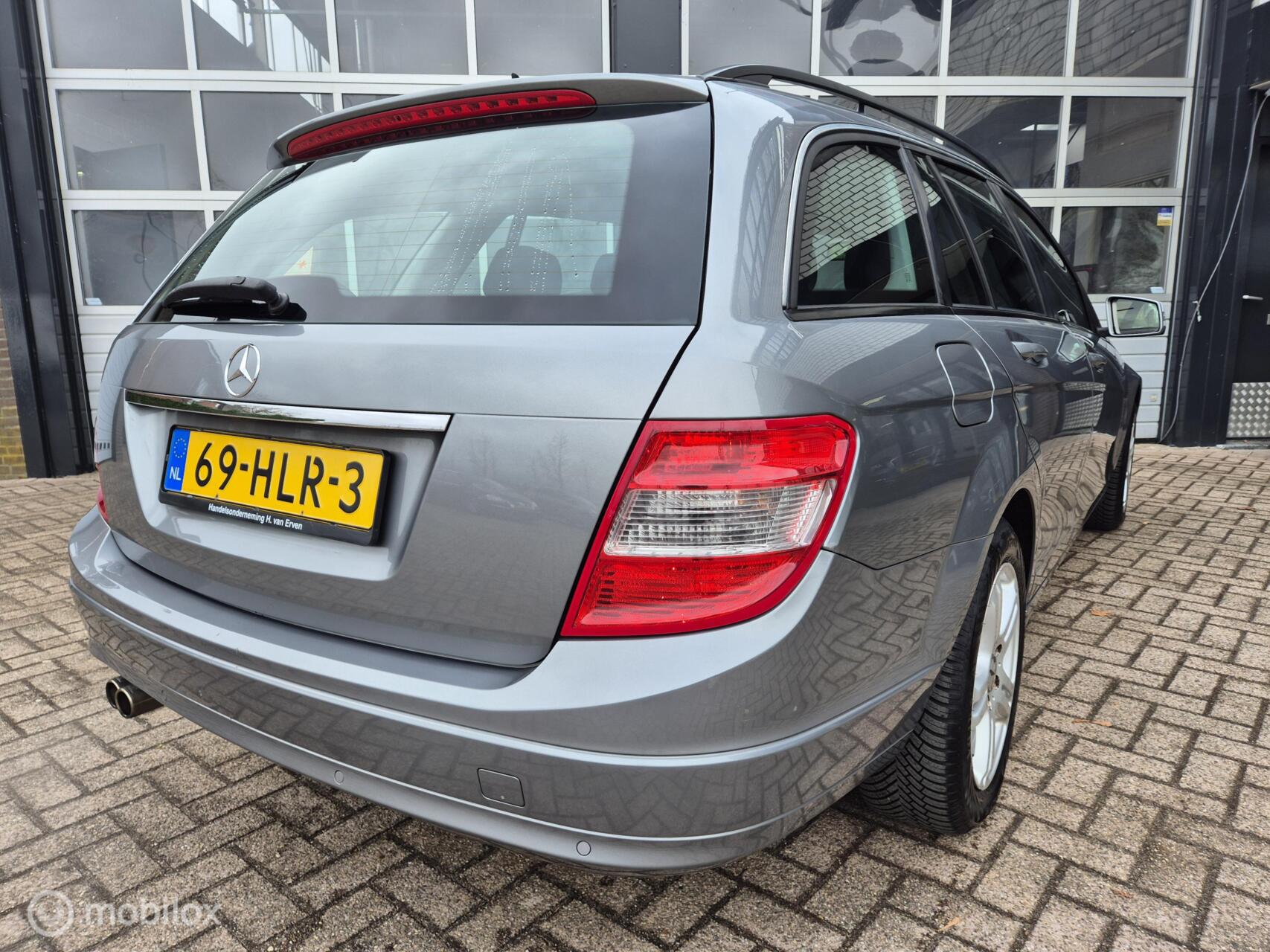 Foto van Mercedes-Benz C 180 Kompressor