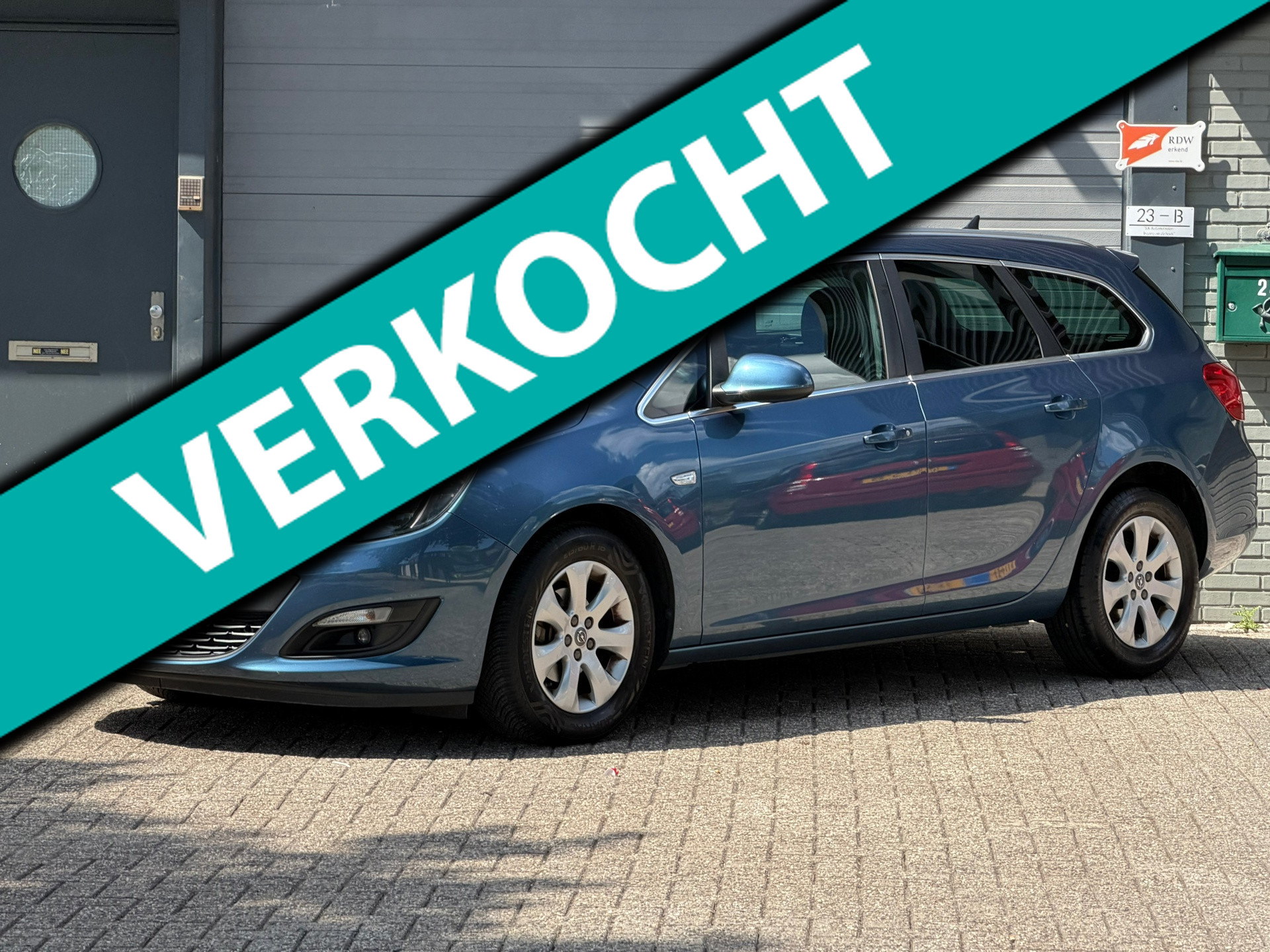 Opel Astra Sports Tourer 1.4 Turbo Blitz 2015 - voorkant