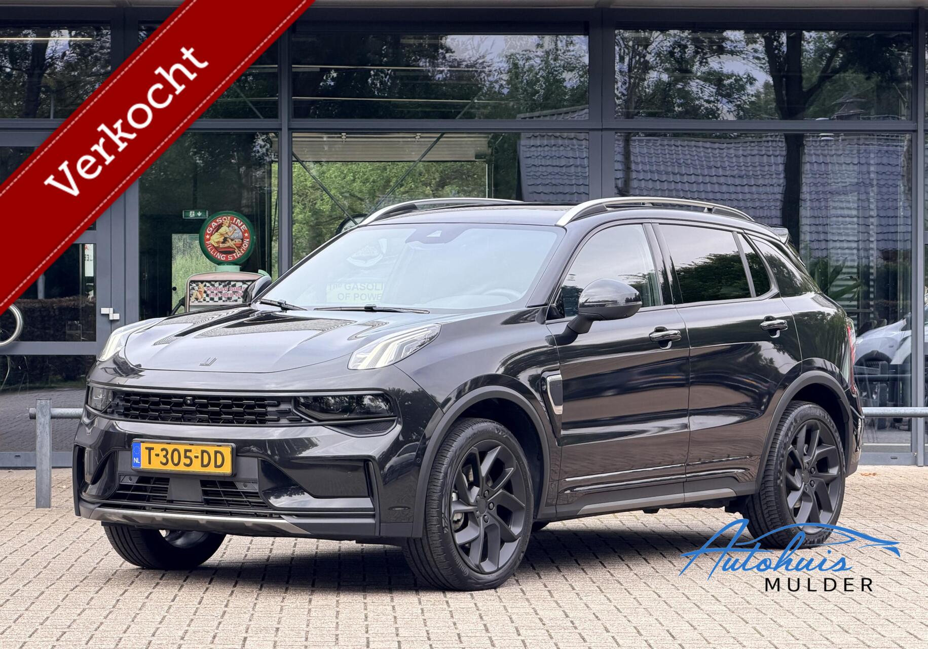 Lynk&co LYNK & Co 01 1.5 | Black Edition | Zwart Hemel | Panoramadak | 91%SoH | Carplay | 360 Camera | Dealer  Onderhouden 2023 - voorkant