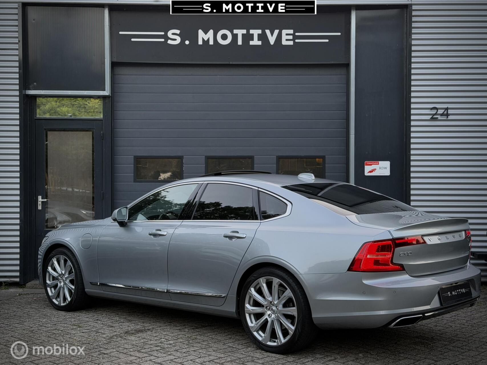 Foto van Volvo S90 T8 Twin Engine