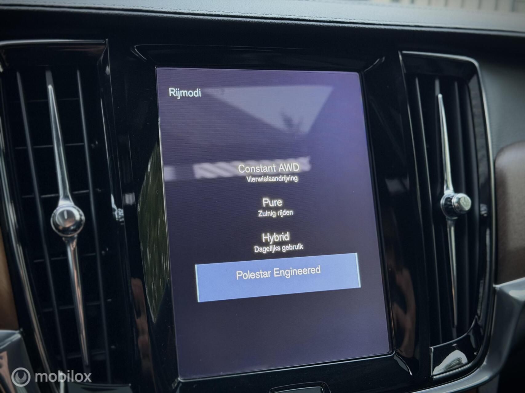 Foto van Volvo S90 T8 Twin Engine
