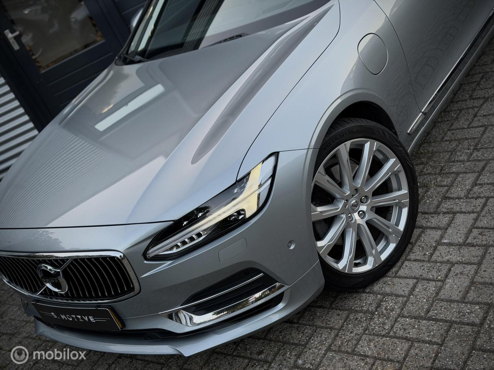 Foto van Volvo S90 T8 Twin Engine