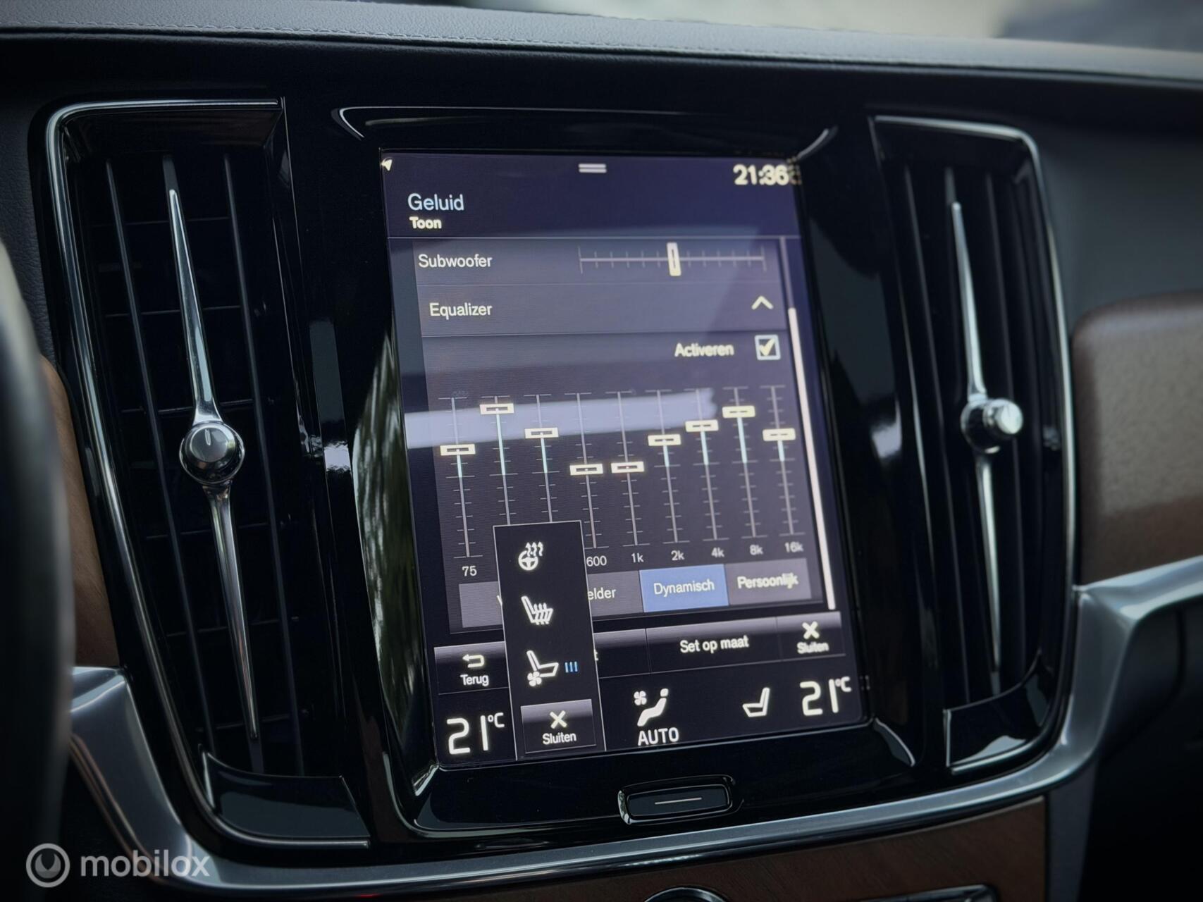 Foto van Volvo S90 T8 Twin Engine