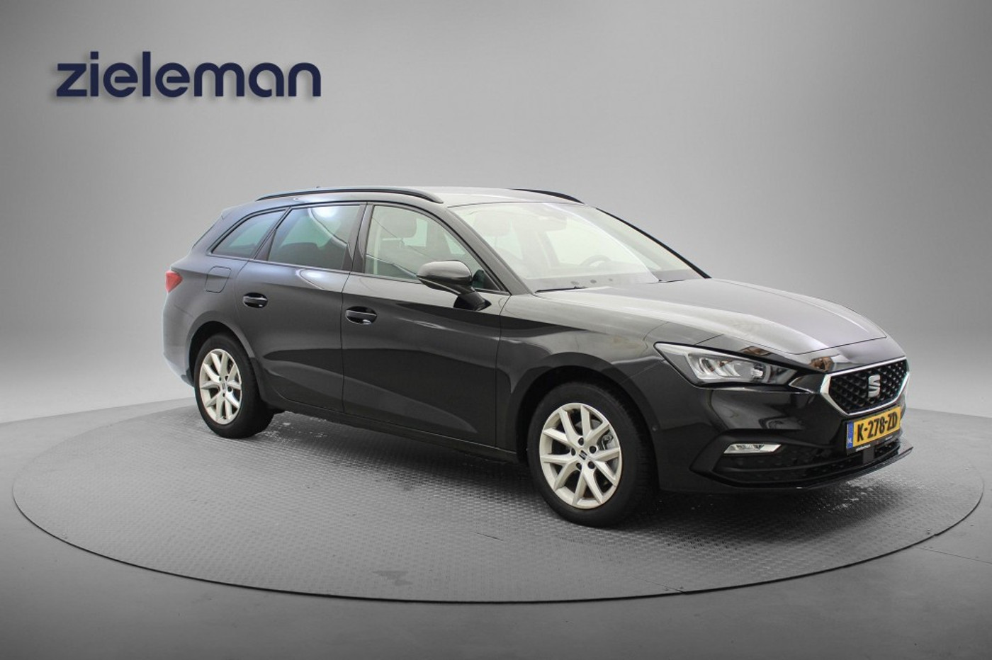 Seat Seat Leon SP SportsTourer 1.0 TSI Style Business Intense - Digitaal Cockpit, Carplay, Camera 2021 - voorkant