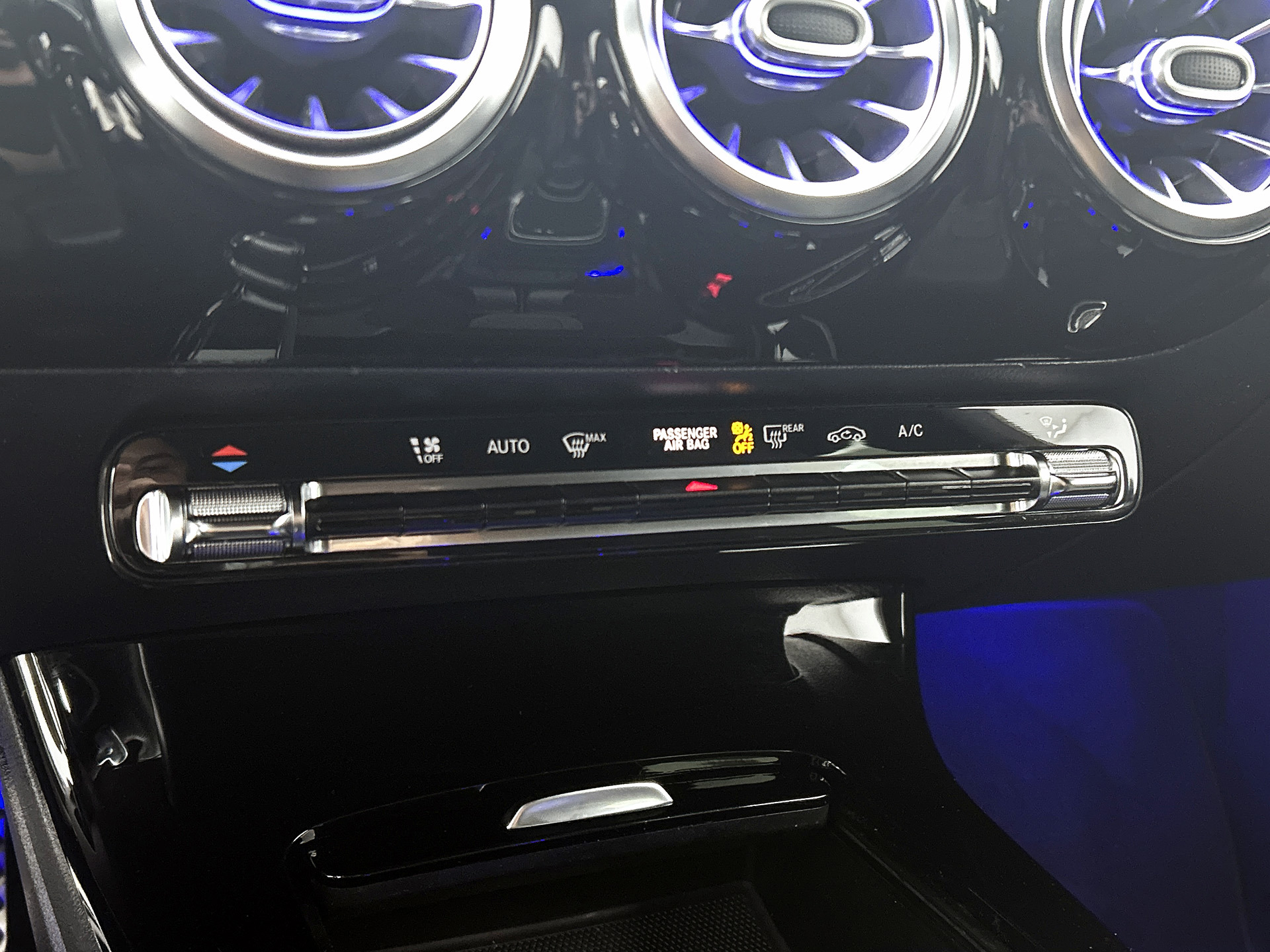 Foto van Mercedes-Benz Cla 180