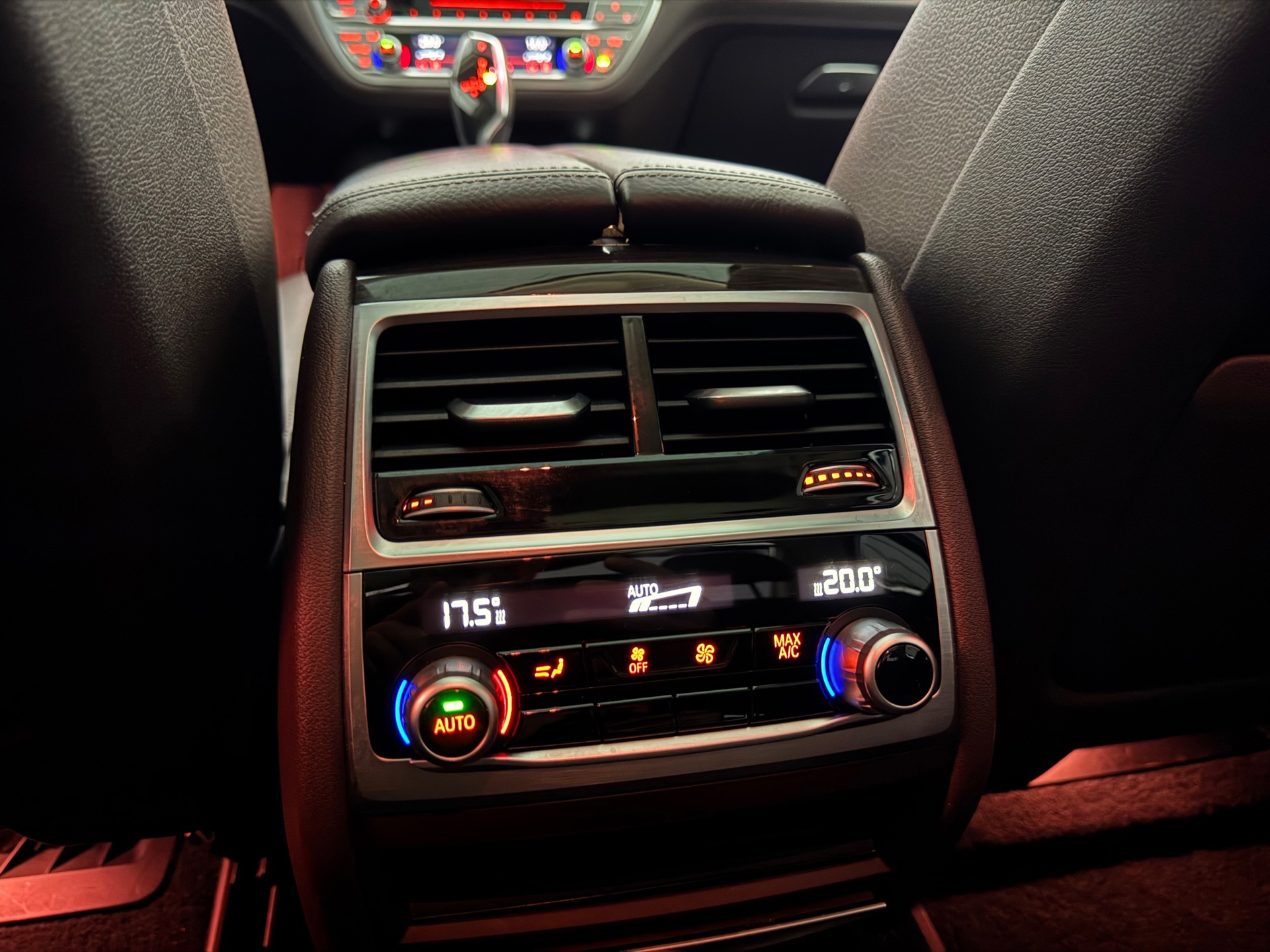 Foto van BMW 740i