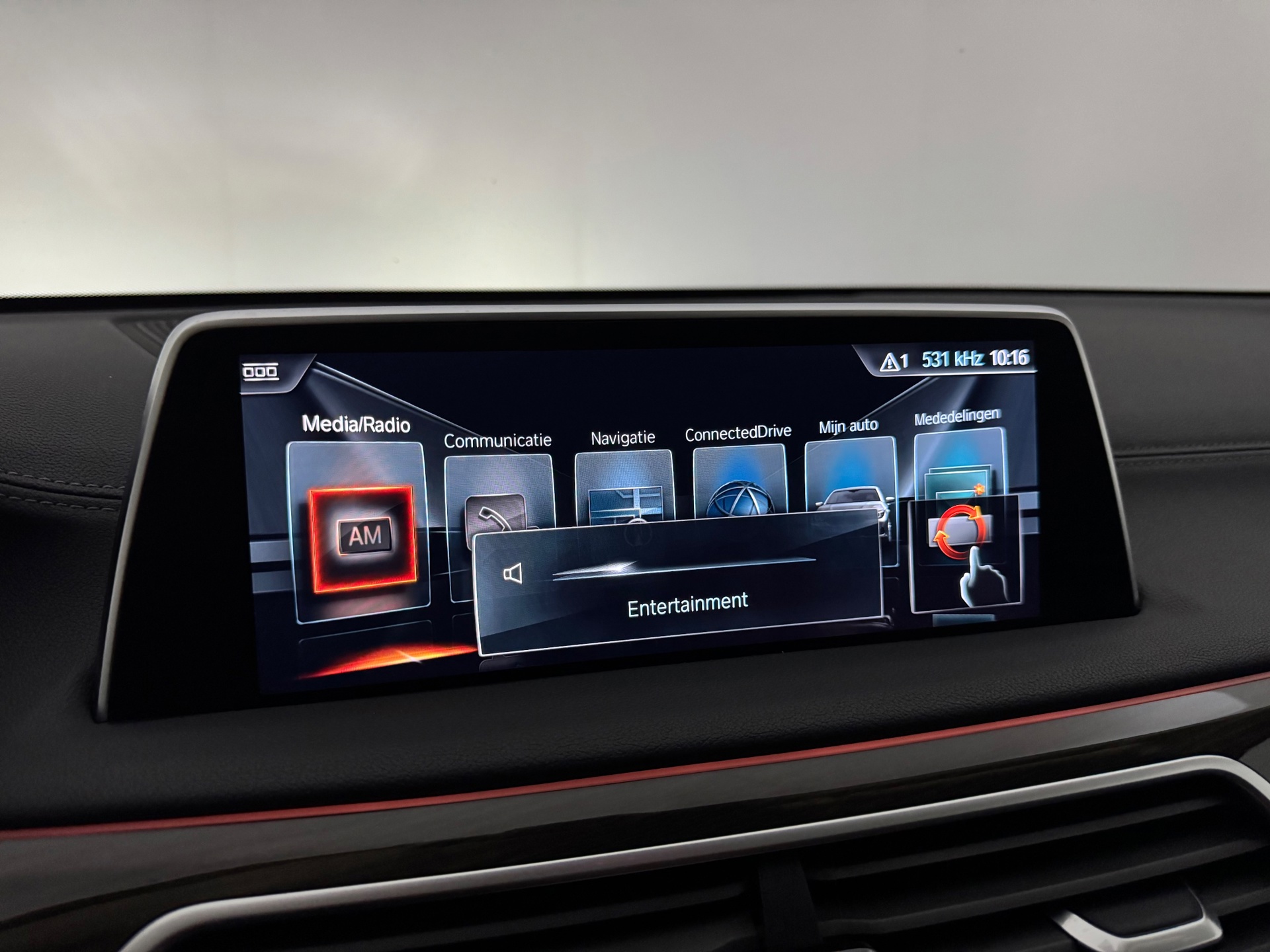 Foto van BMW 740i
