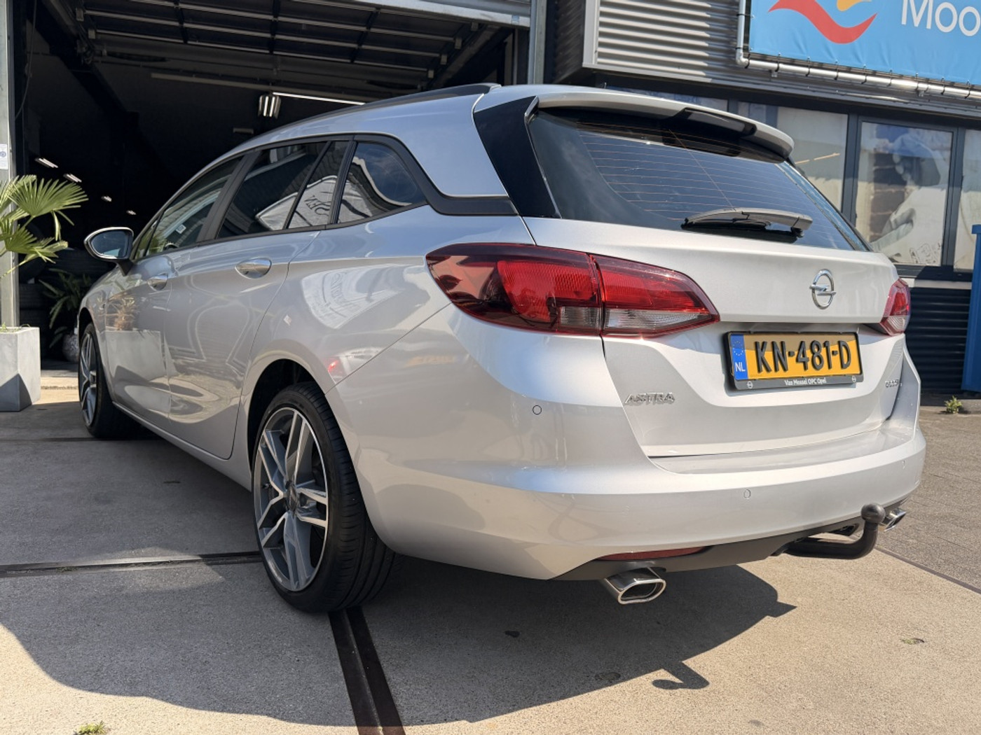 Foto van Opel Astra Sports Tourer