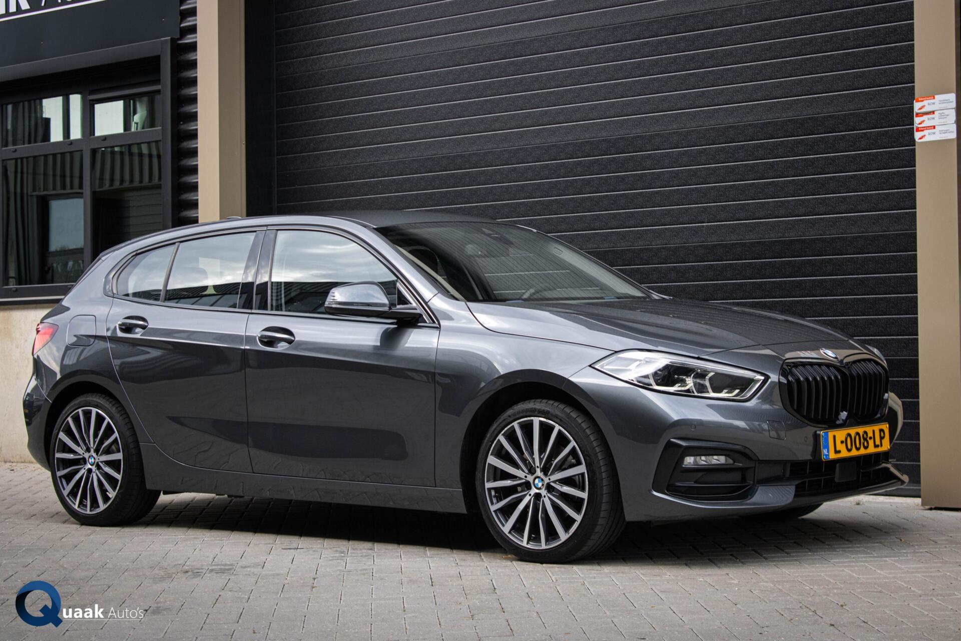 BMW 118i 118i High Executive | KEYLESS | MEMORY | CARPLAY | HEADUP DISPLAY | VIRTUAL KEY | DEALER OH. 2020 - voorkant