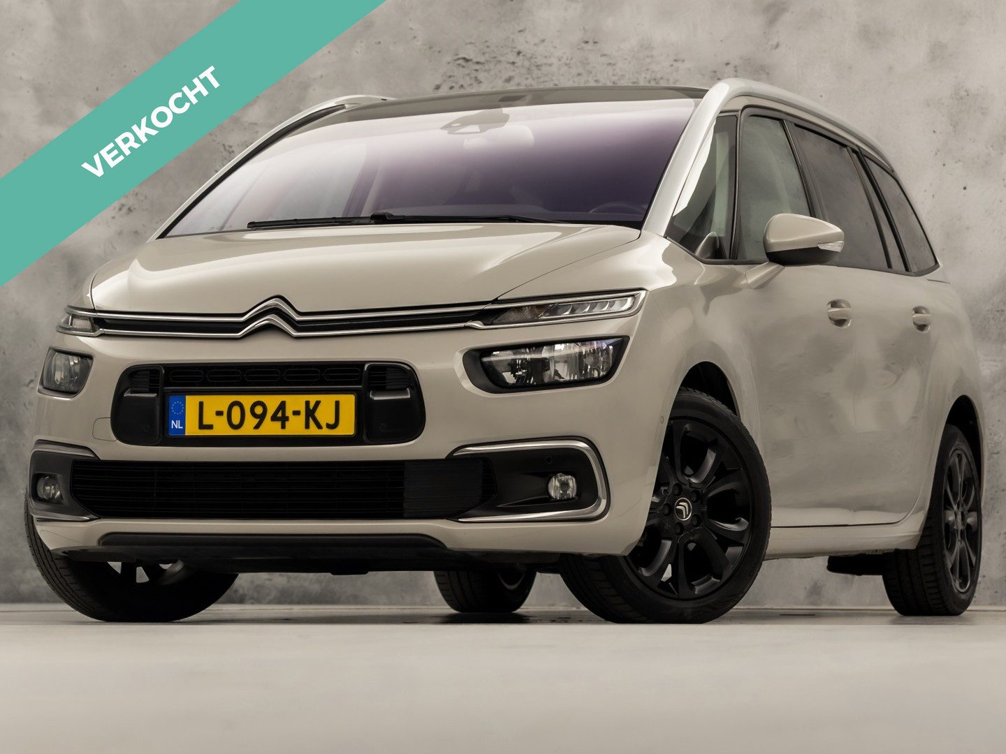 Citroen C4 Spacetourer 1.2 PureTech Deluxe 7 Persoons 2019 - voorkant