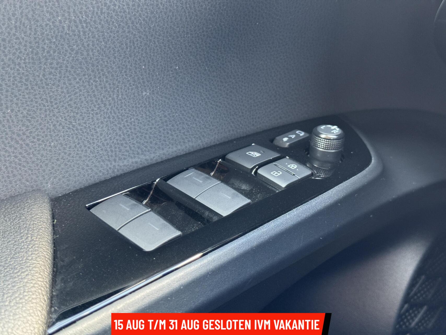 Foto van Toyota Toyota Prius PHV