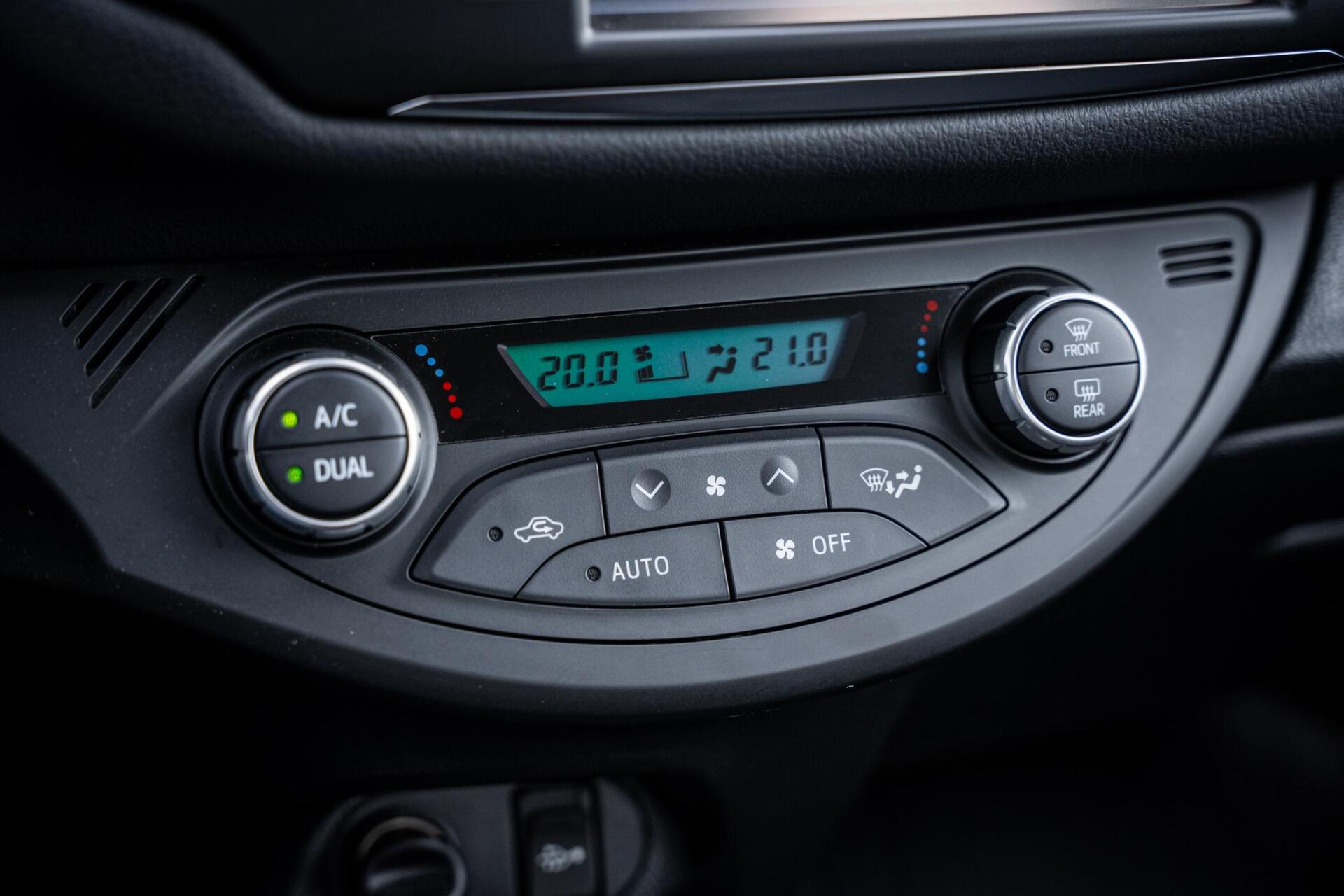 Foto van Toyota Toyota Yaris Hybrid