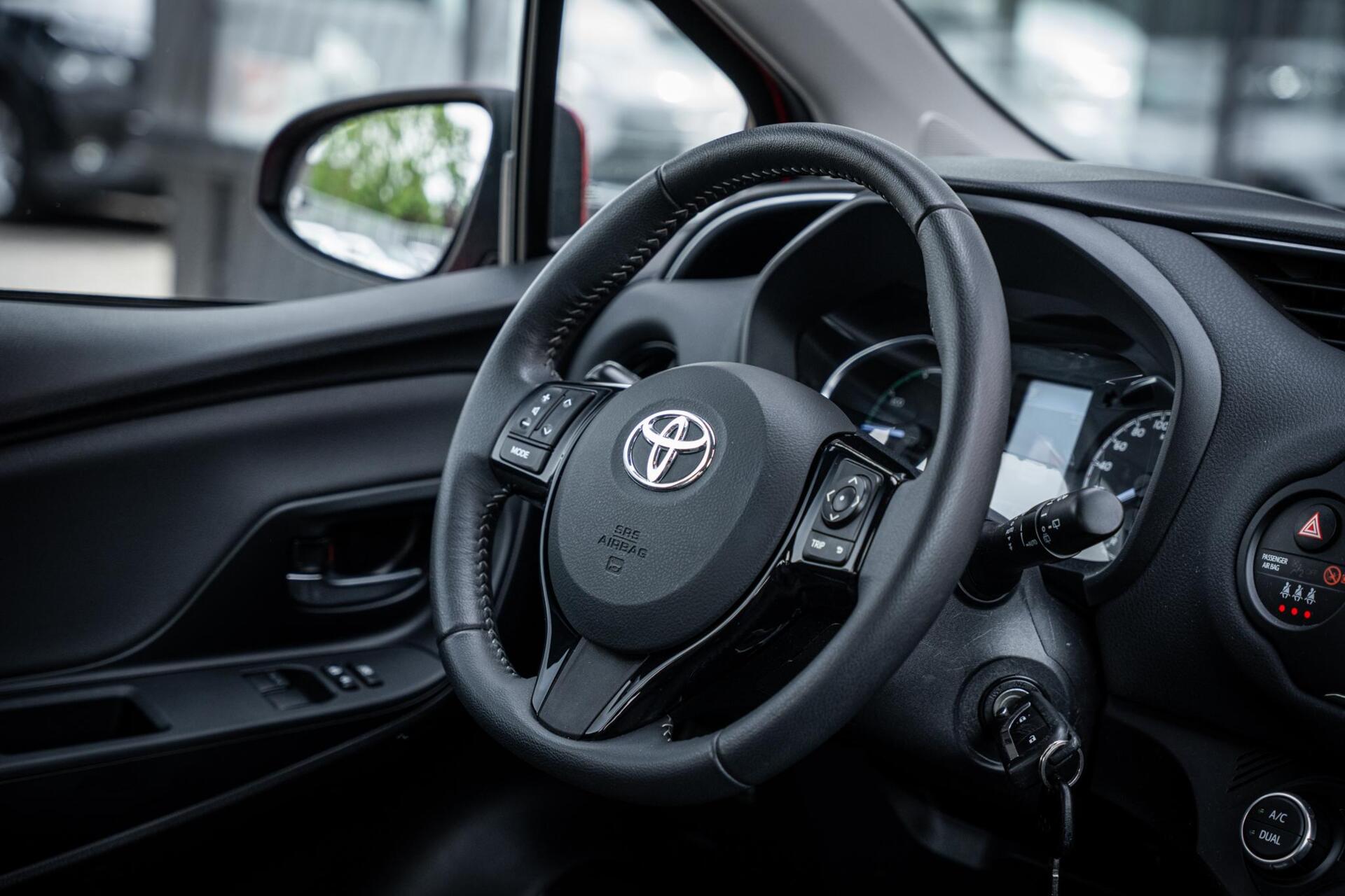 Foto van Toyota Toyota Yaris Hybrid