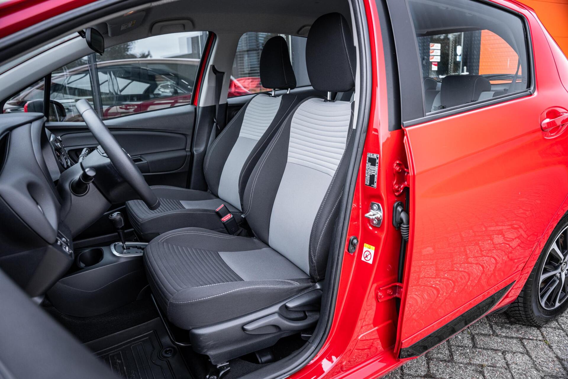 Foto van Toyota Toyota Yaris Hybrid