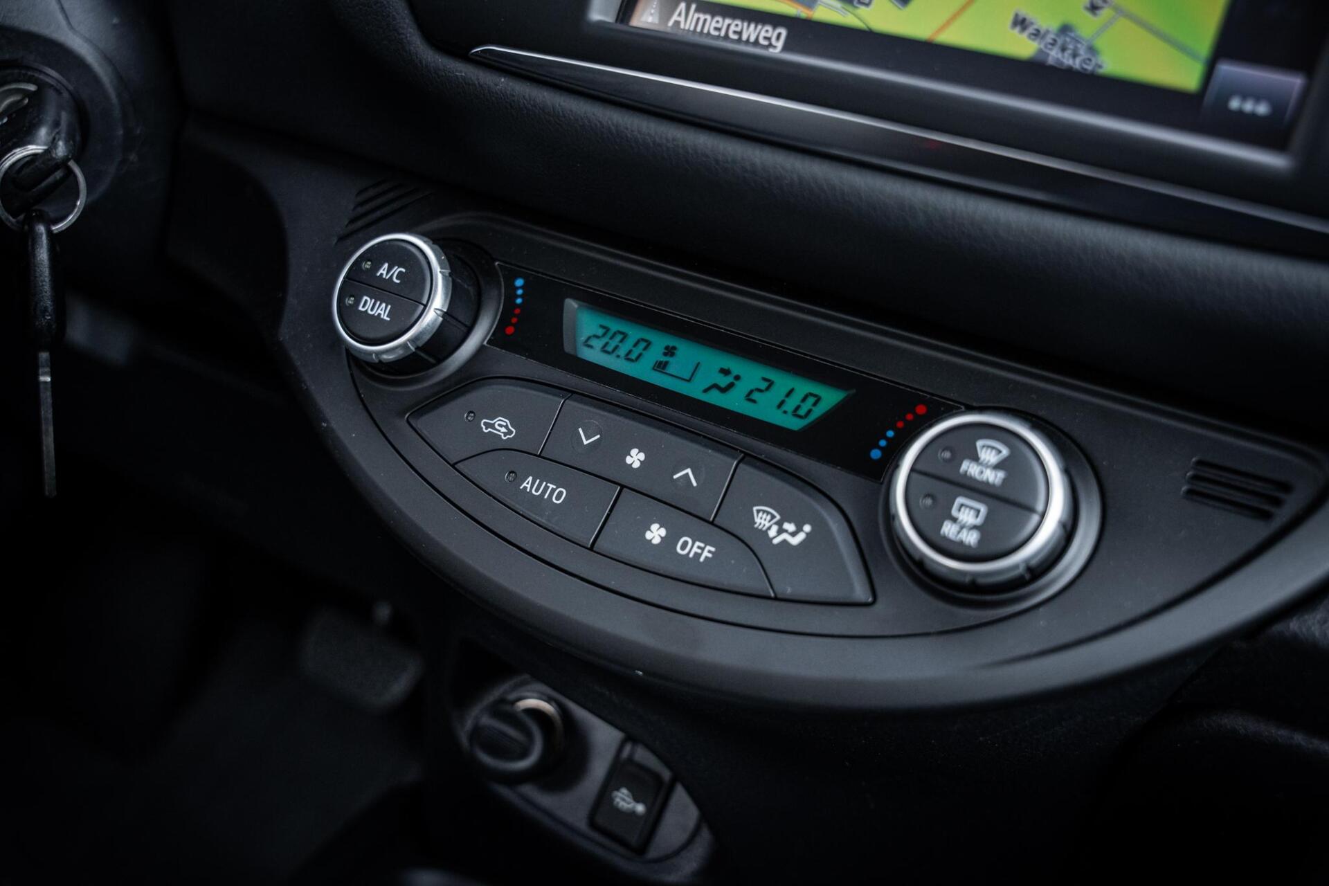 Foto van Toyota Toyota Yaris Hybrid