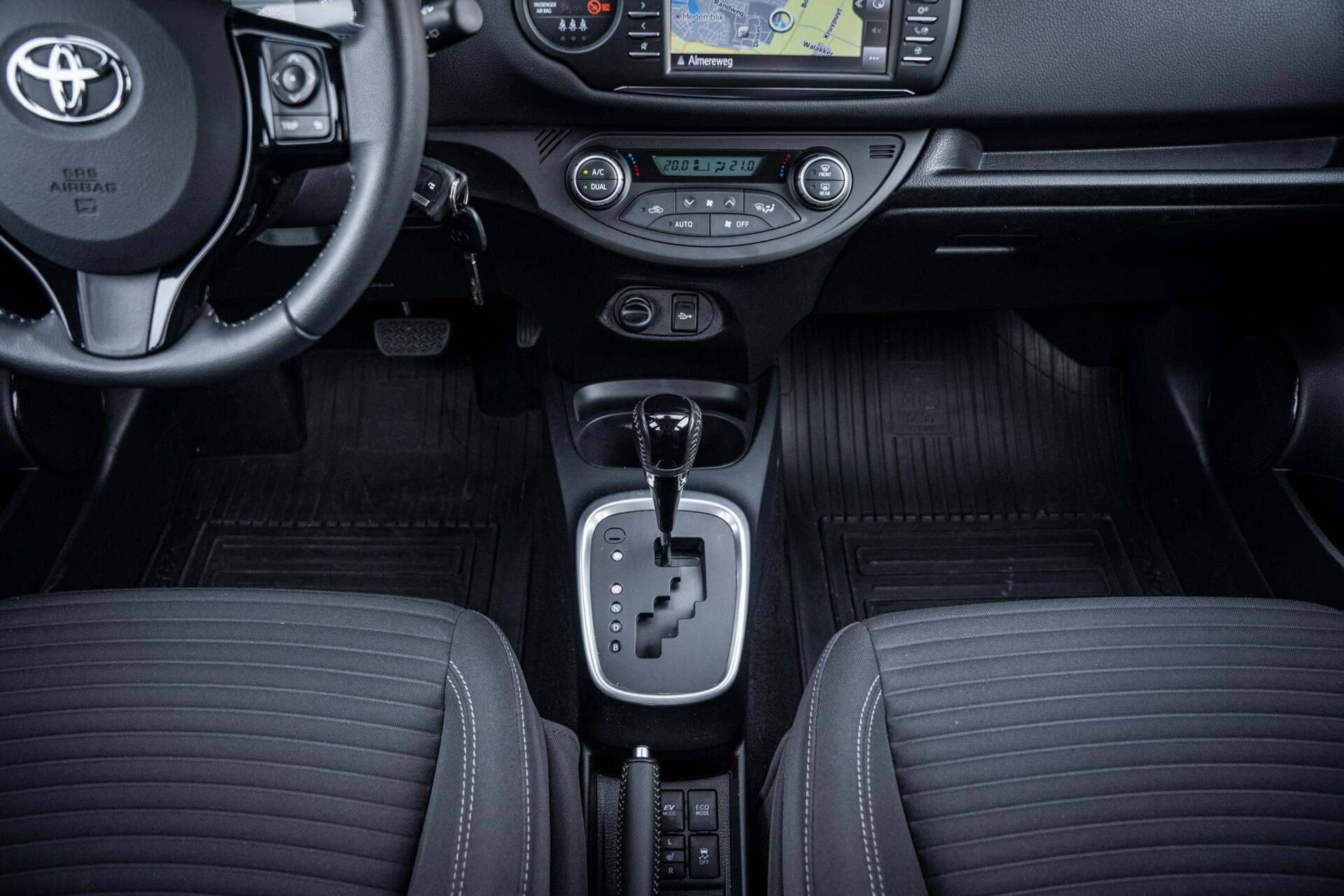 Foto van Toyota Toyota Yaris Hybrid